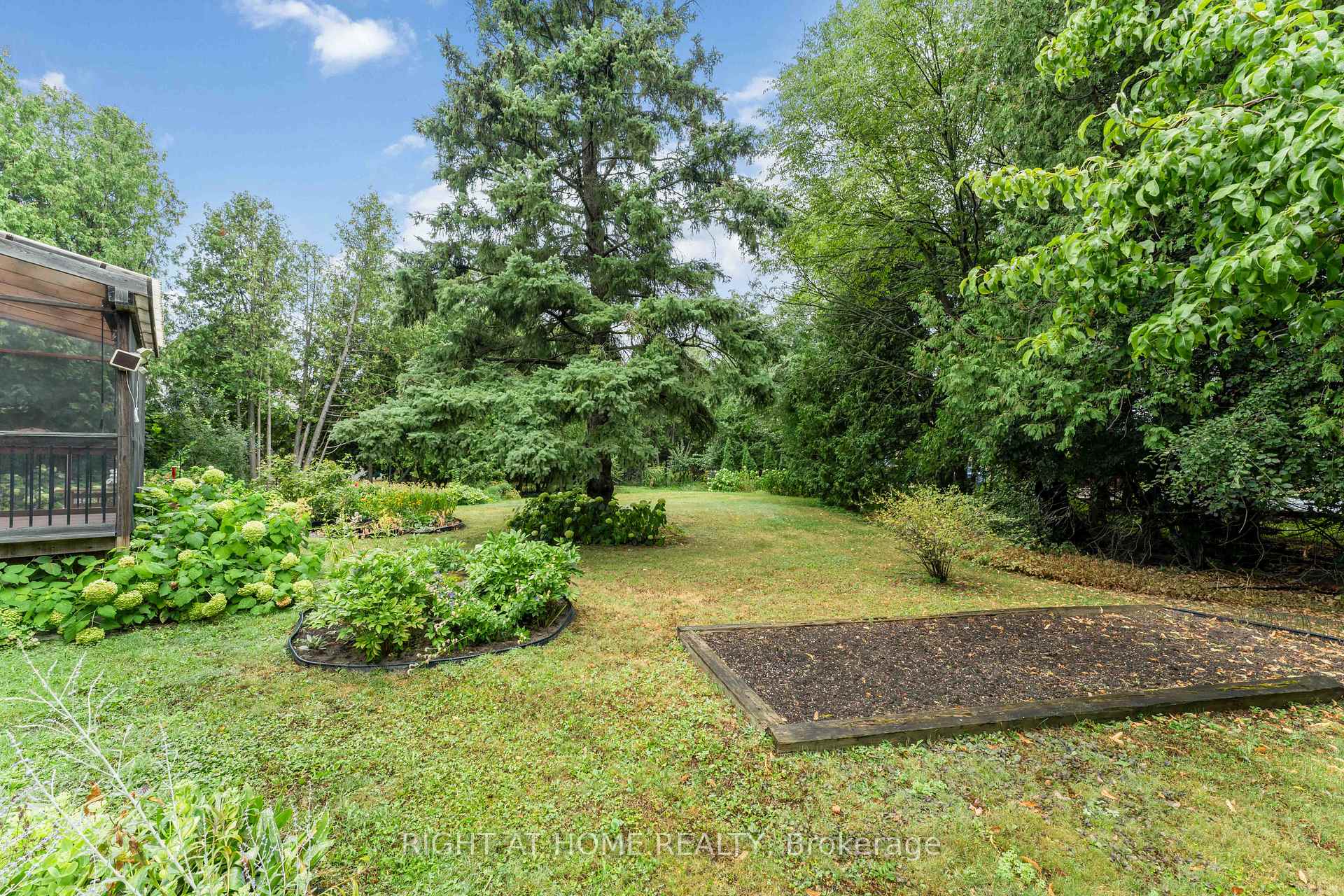 Photo 40 of 2 Muirfield Gardens, Ottawa, Cedar Hill/Orchard Estates — HOMEH