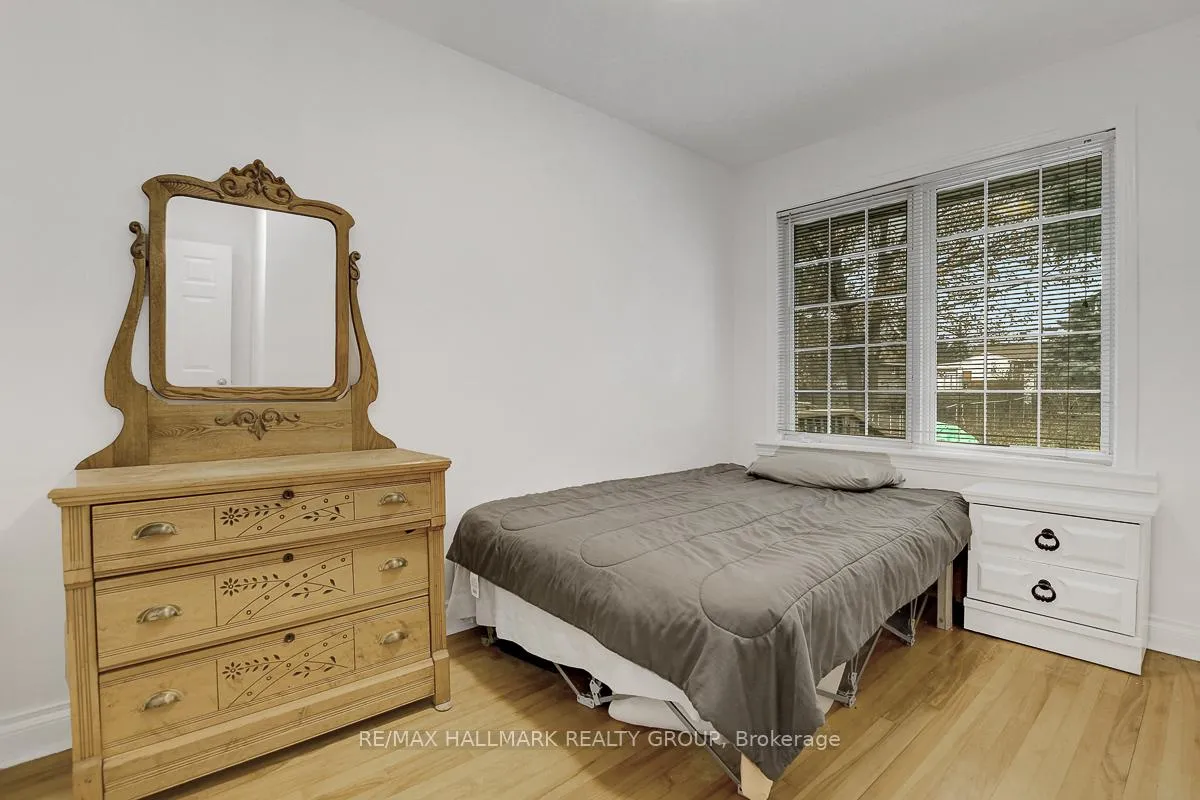 Photo 32 of 13 Dunham Street, Ottawa, Cardinal Heights — HOMEH
