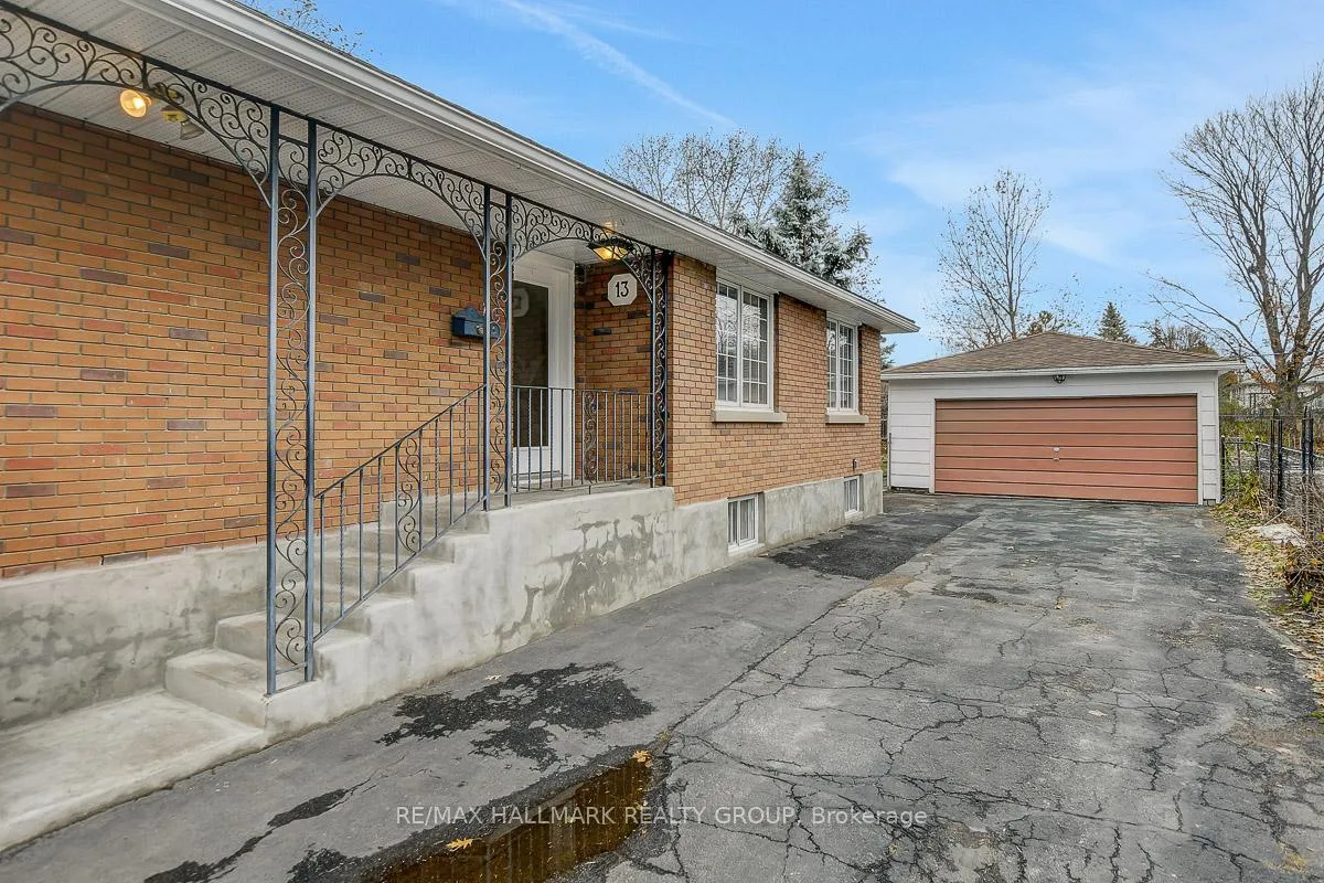 Photo 33 of 13 Dunham Street, Ottawa, Cardinal Heights — HOMEH