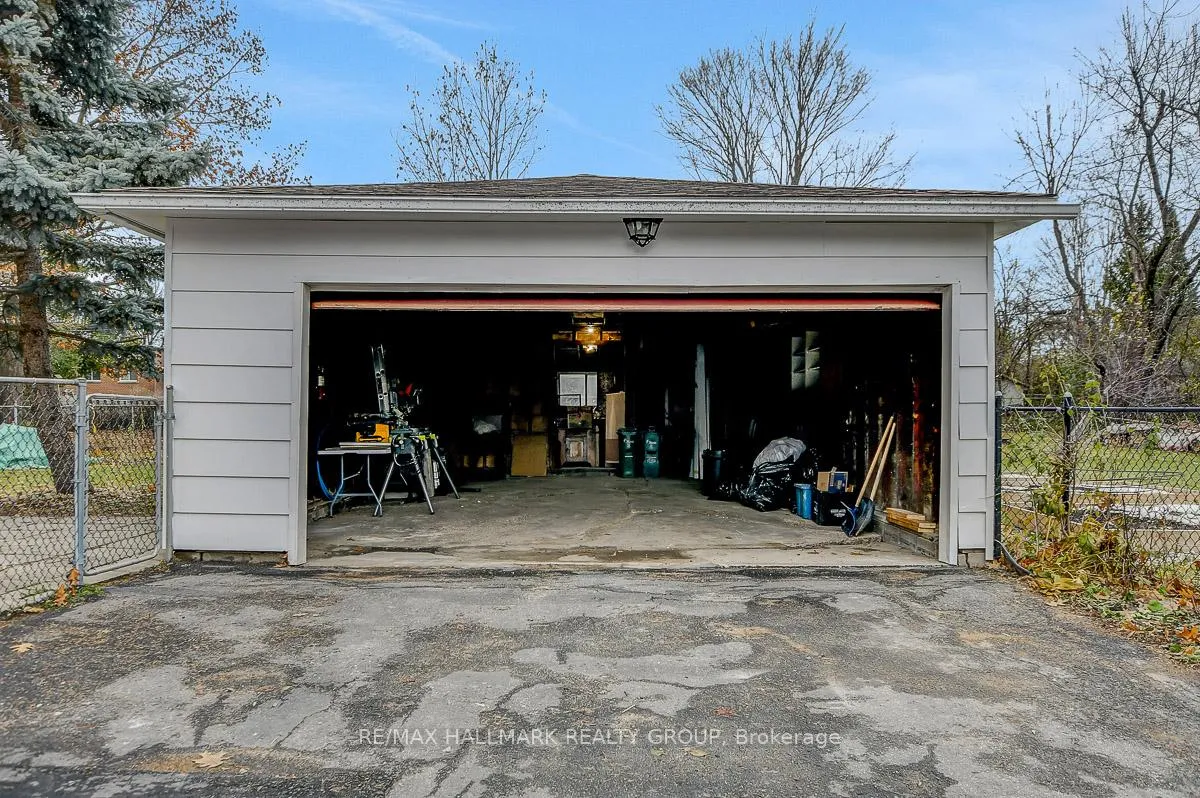 Photo 35 of 13 Dunham Street, Ottawa, Cardinal Heights — HOMEH