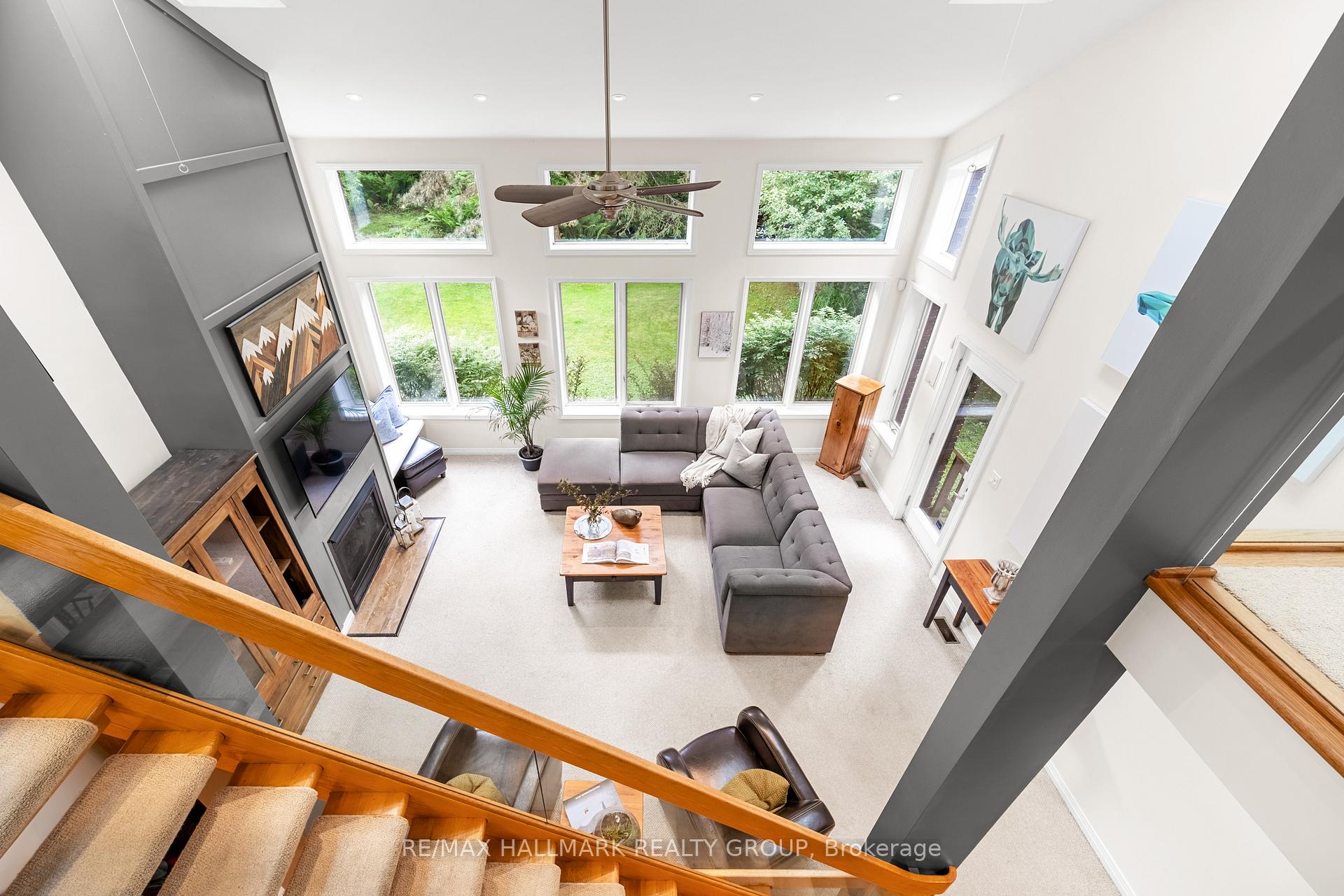 Photo 3 of 4790 Massey Lane, Ottawa, Rothwell Heights — HOMEH