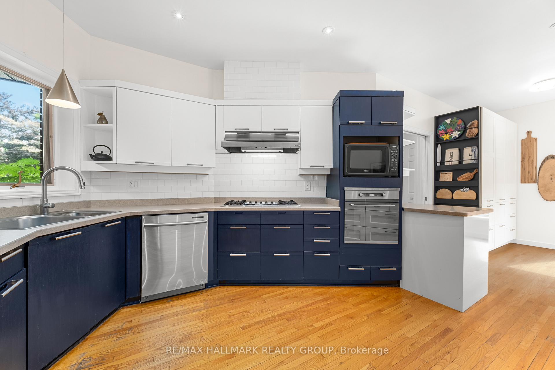 Photo 12 of 4790 Massey Lane, Ottawa, Rothwell Heights — HOMEH