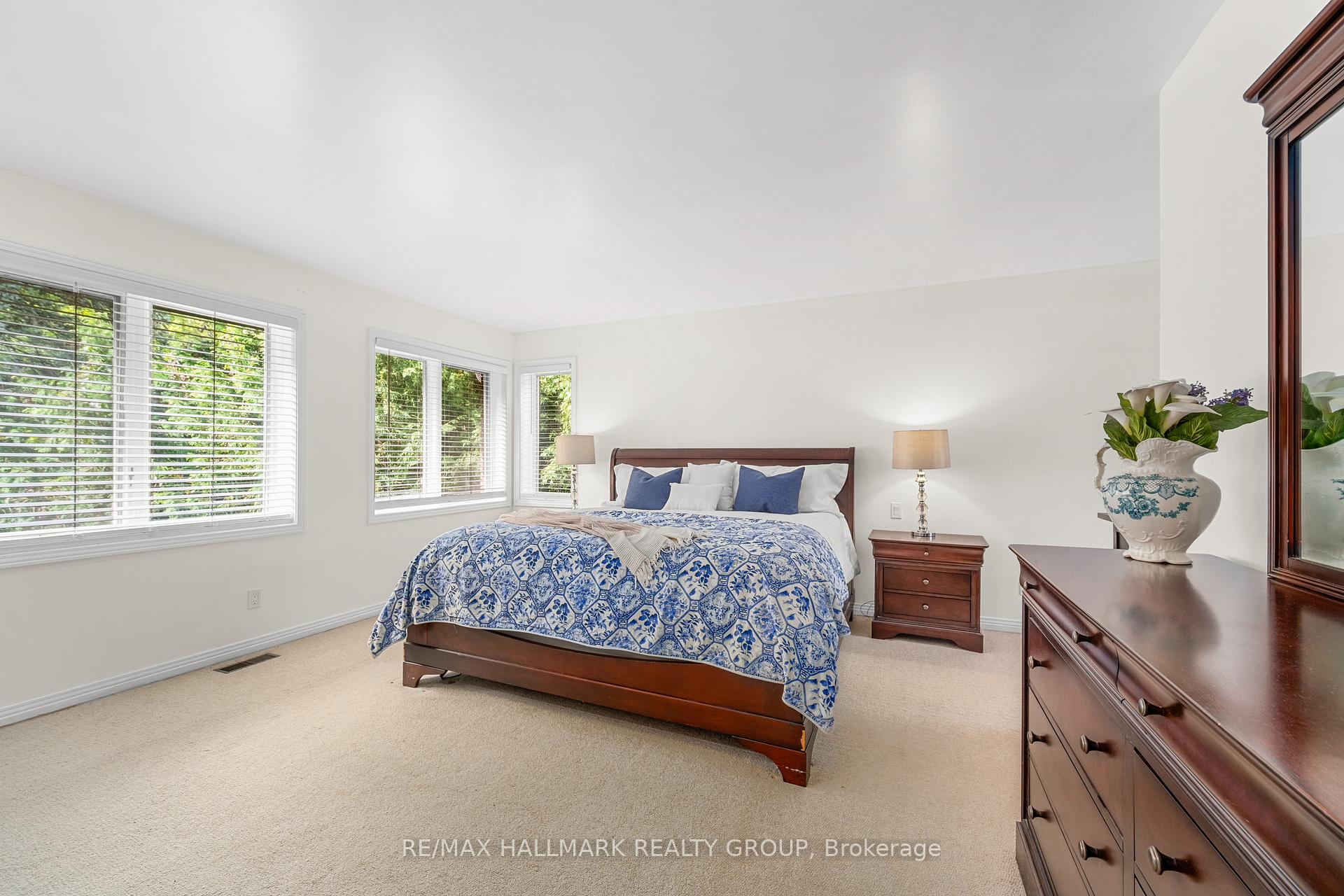 Photo 23 of 4790 Massey Lane, Ottawa, Rothwell Heights — HOMEH