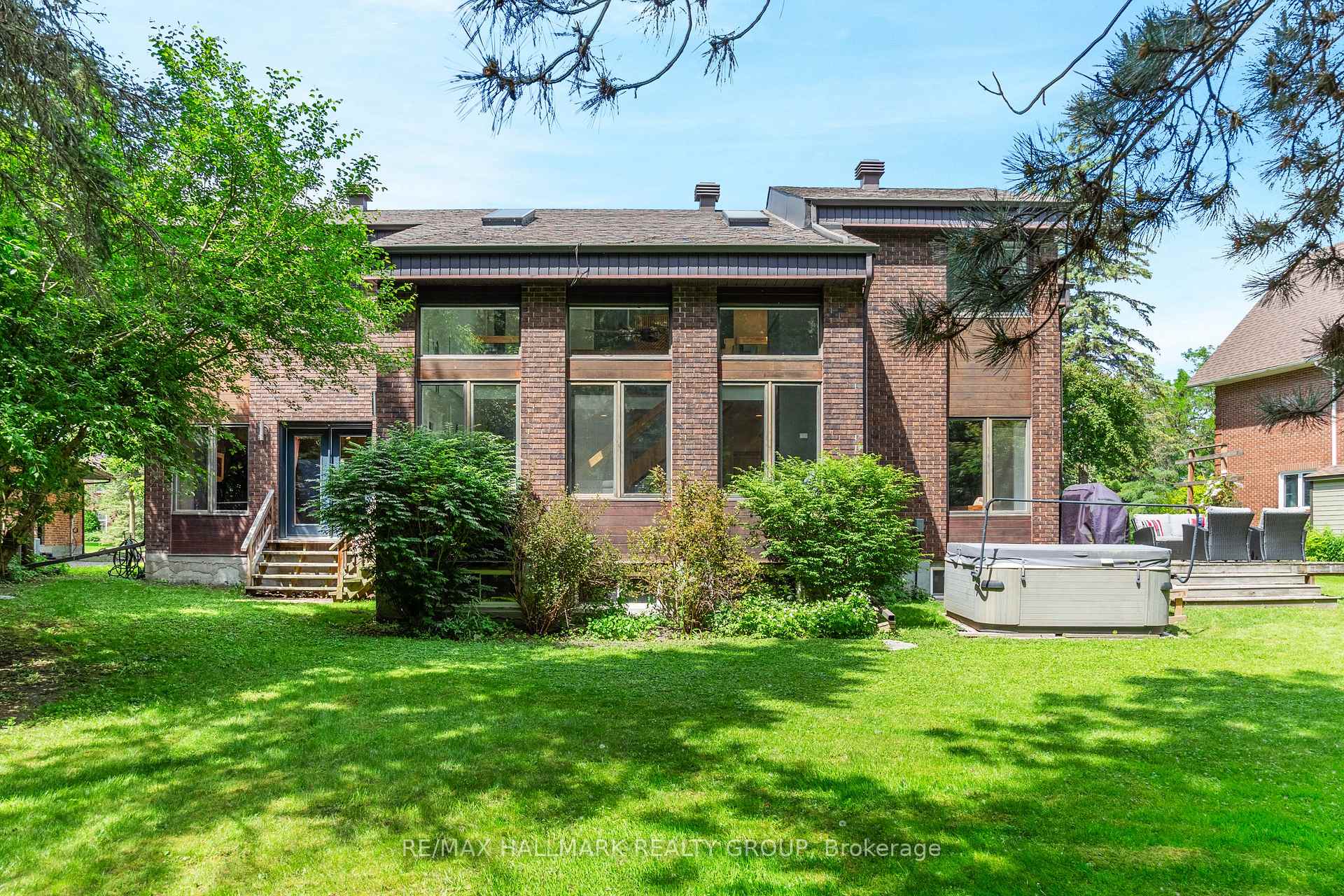 Photo 45 of 4790 Massey Lane, Ottawa, Rothwell Heights — HOMEH