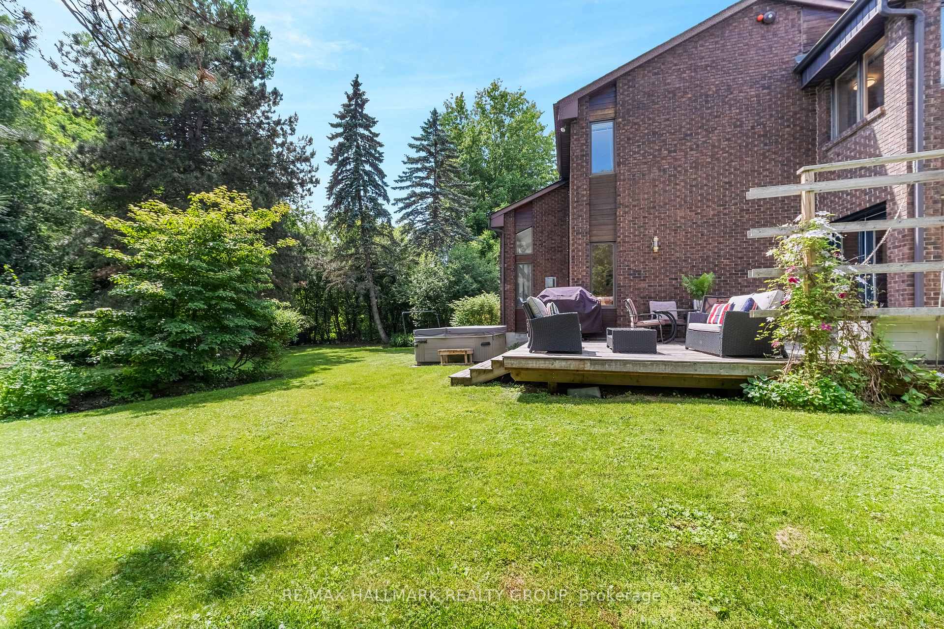 Photo 42 of 4790 Massey Lane, Ottawa, Rothwell Heights — HOMEH