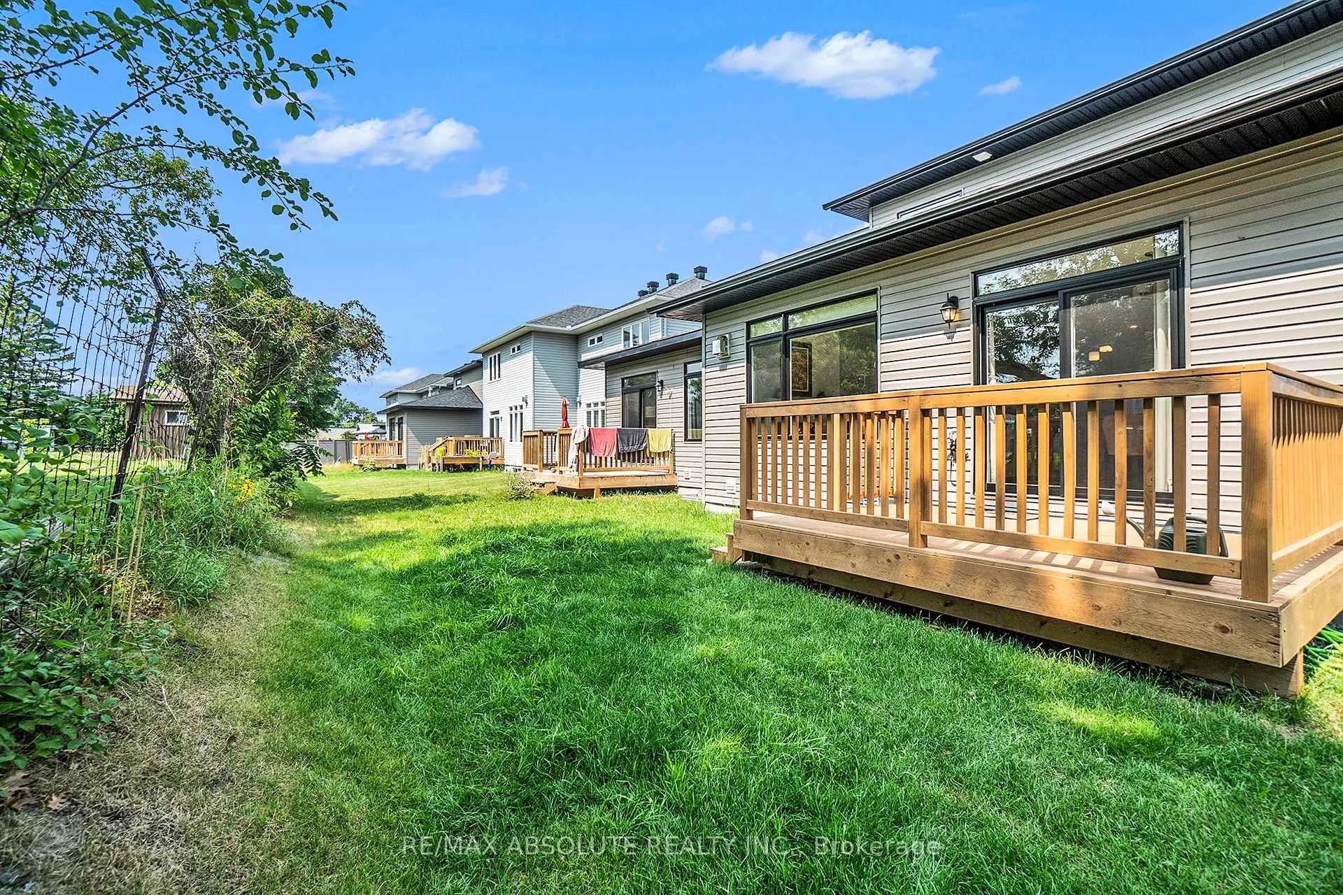 Photo 30 of 29 Mac Beattie Drive S, Arnprior — HOMEH