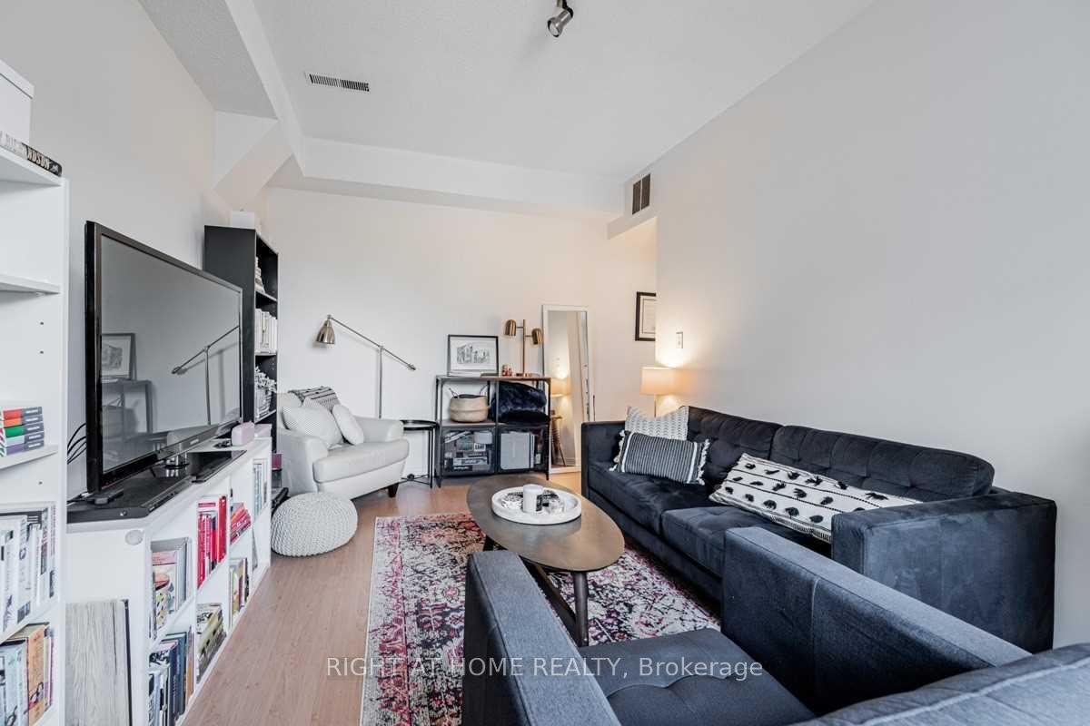 Photo 2 of Unit 2, 1069 College Street, Toronto, Little Portugal — HOMEH