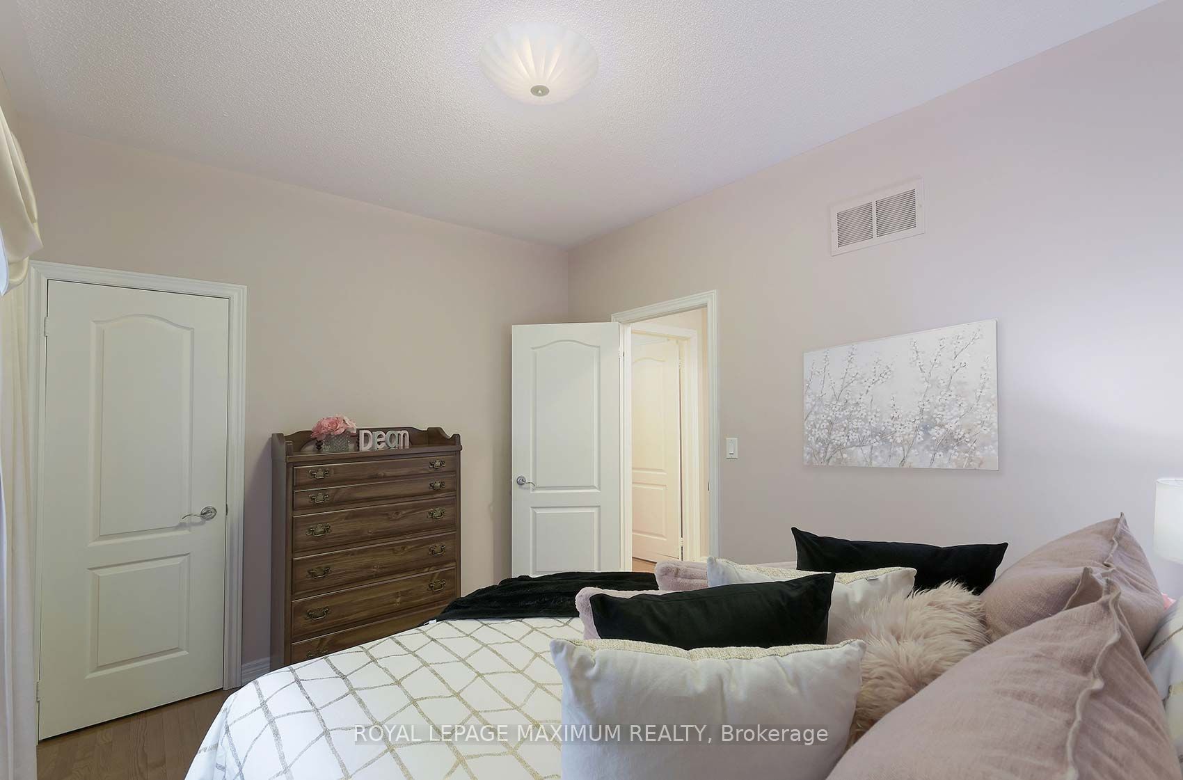 Photo 62 of 212 Ivy Glen Drive, Vaughan, Patterson — HOMEH