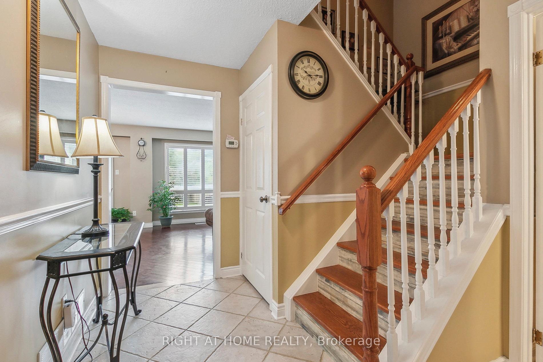 Photo 10 of 258 Braymore Boulevard, Scarborough, Rouge — HOMEH