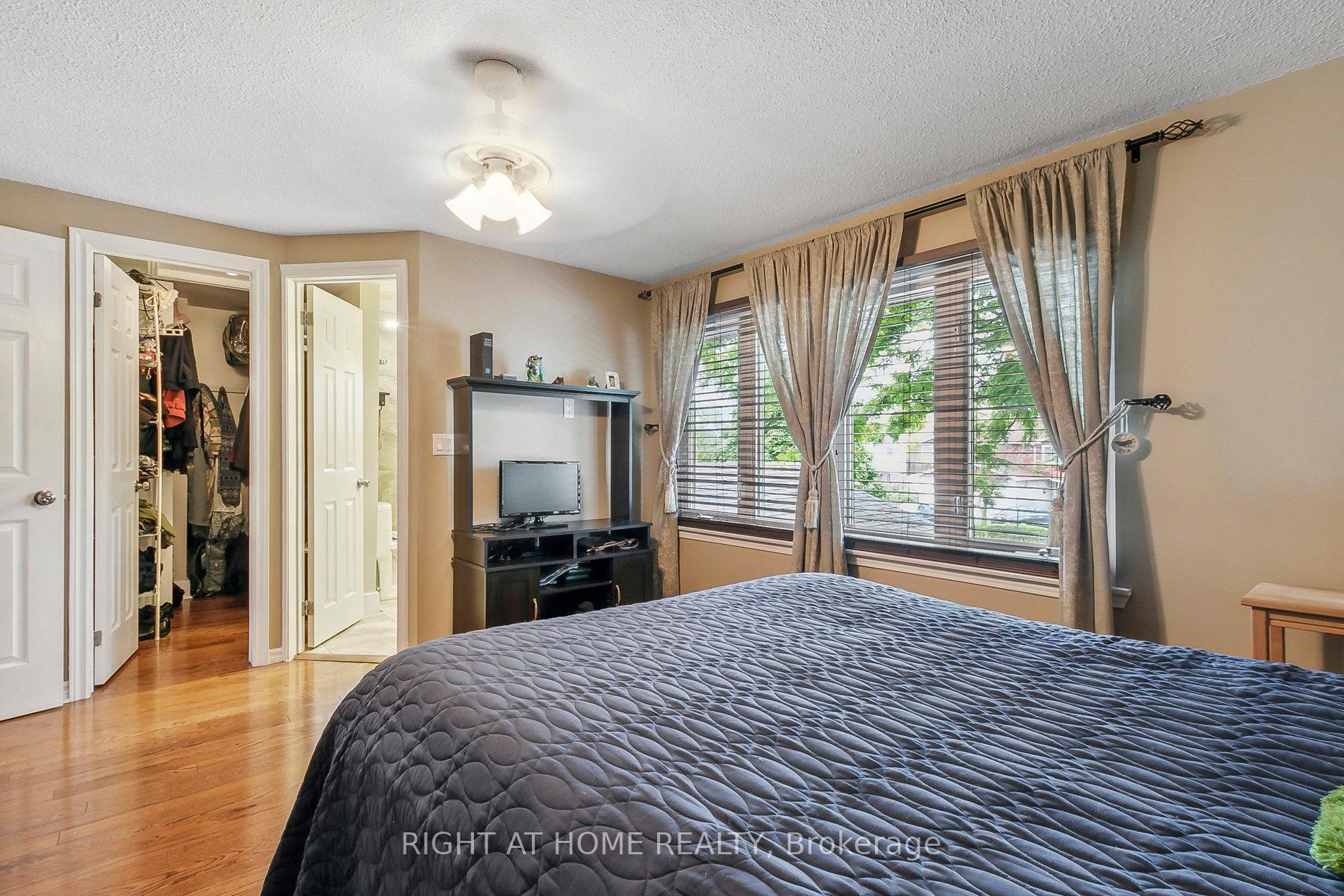 Photo 14 of 258 Braymore Boulevard, Scarborough, Rouge — HOMEH