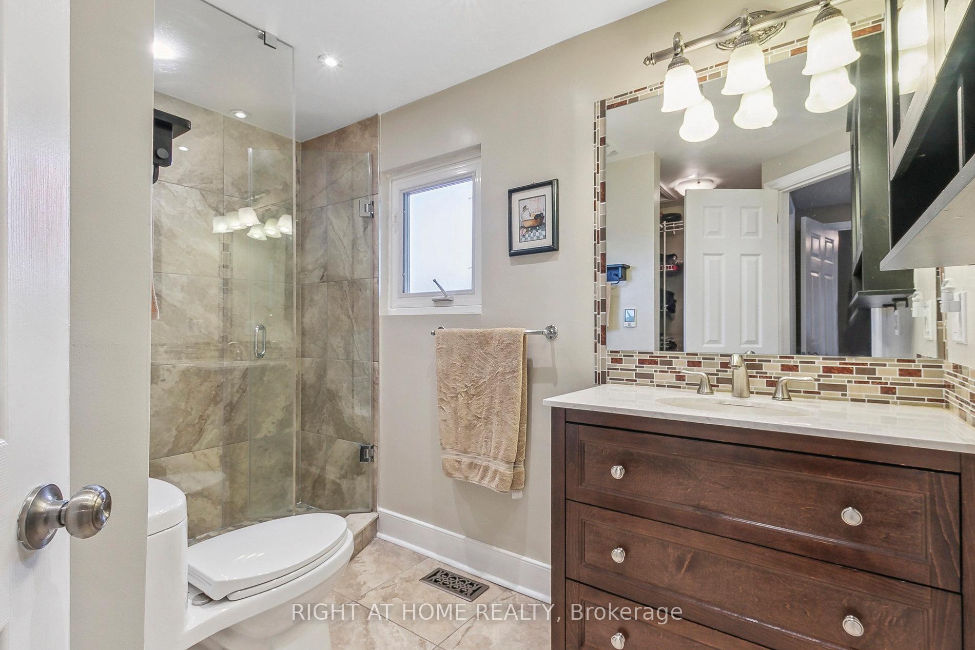 Photo 15 of 258 Braymore Boulevard, Scarborough, Rouge — HOMEH