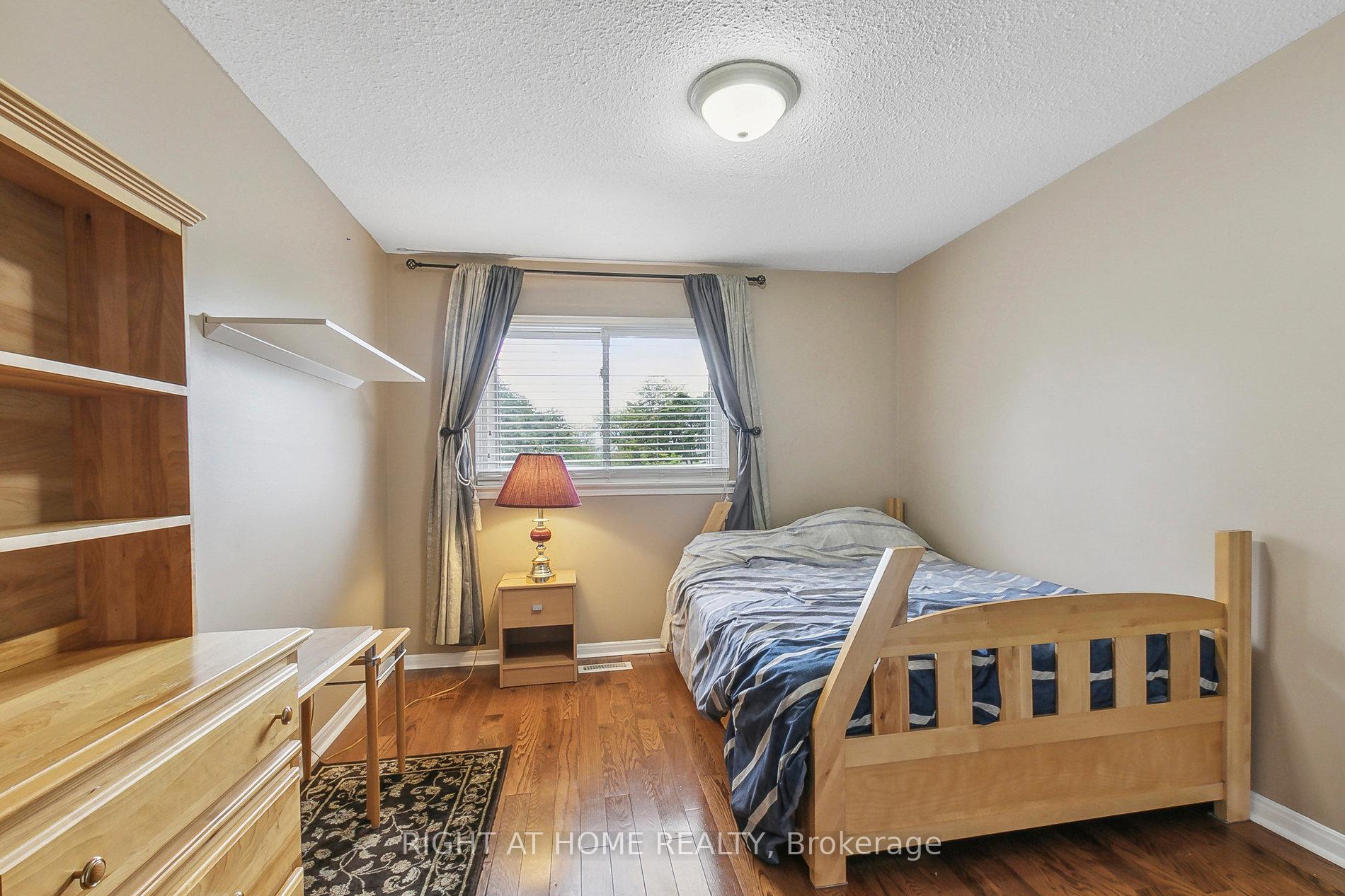 Photo 17 of 258 Braymore Boulevard, Scarborough, Rouge — HOMEH