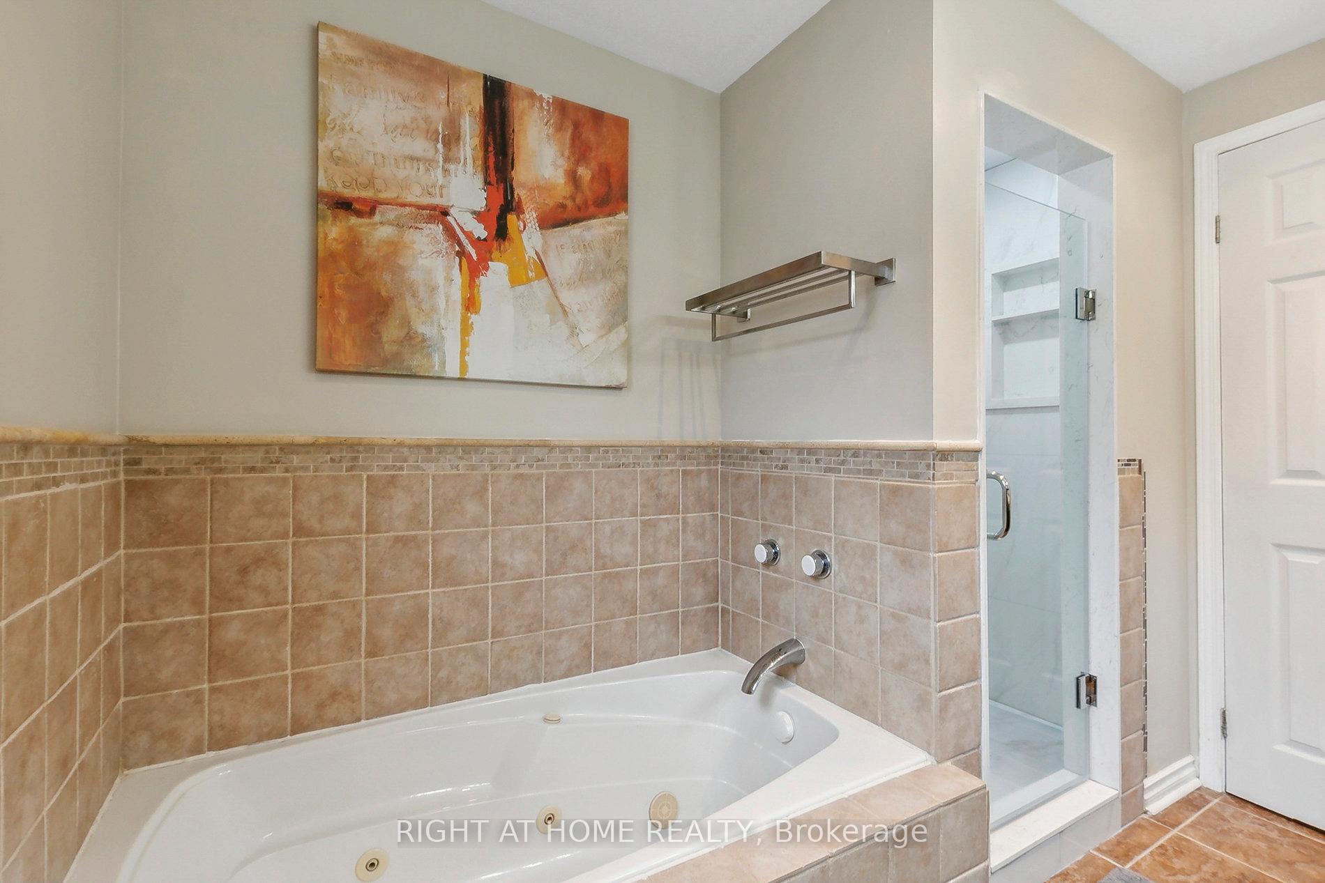 Photo 19 of 258 Braymore Boulevard, Scarborough, Rouge — HOMEH