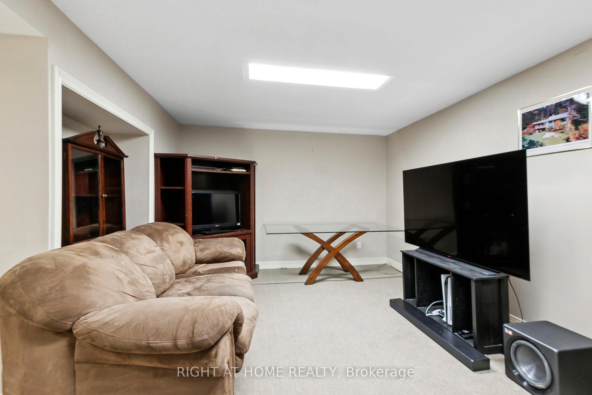 Photo 22 of 258 Braymore Boulevard, Scarborough, Rouge — HOMEH