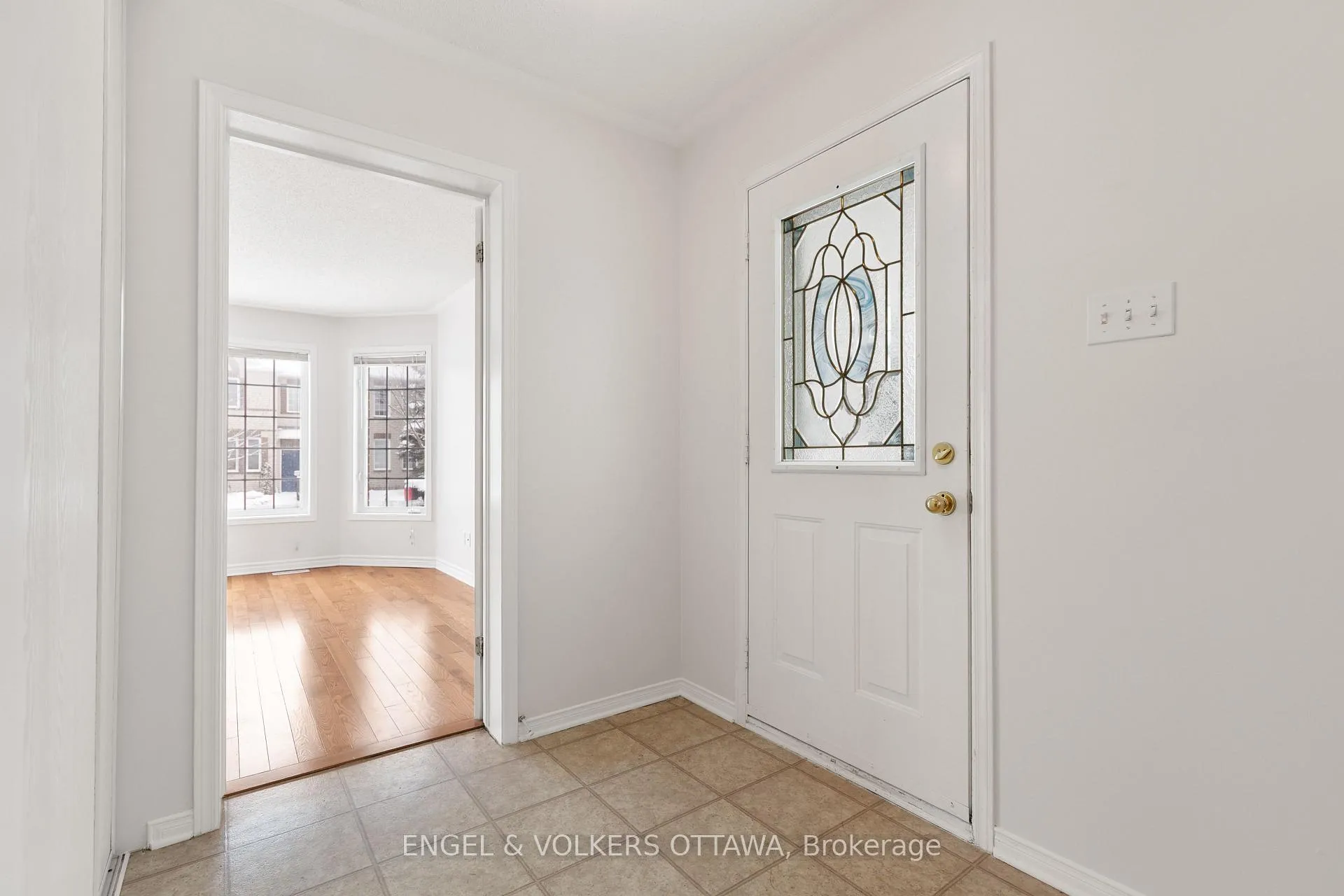 Photo 3 of 14 Gatesbury Street, Ottawa, Barrhaven - Longfields — HOMEH