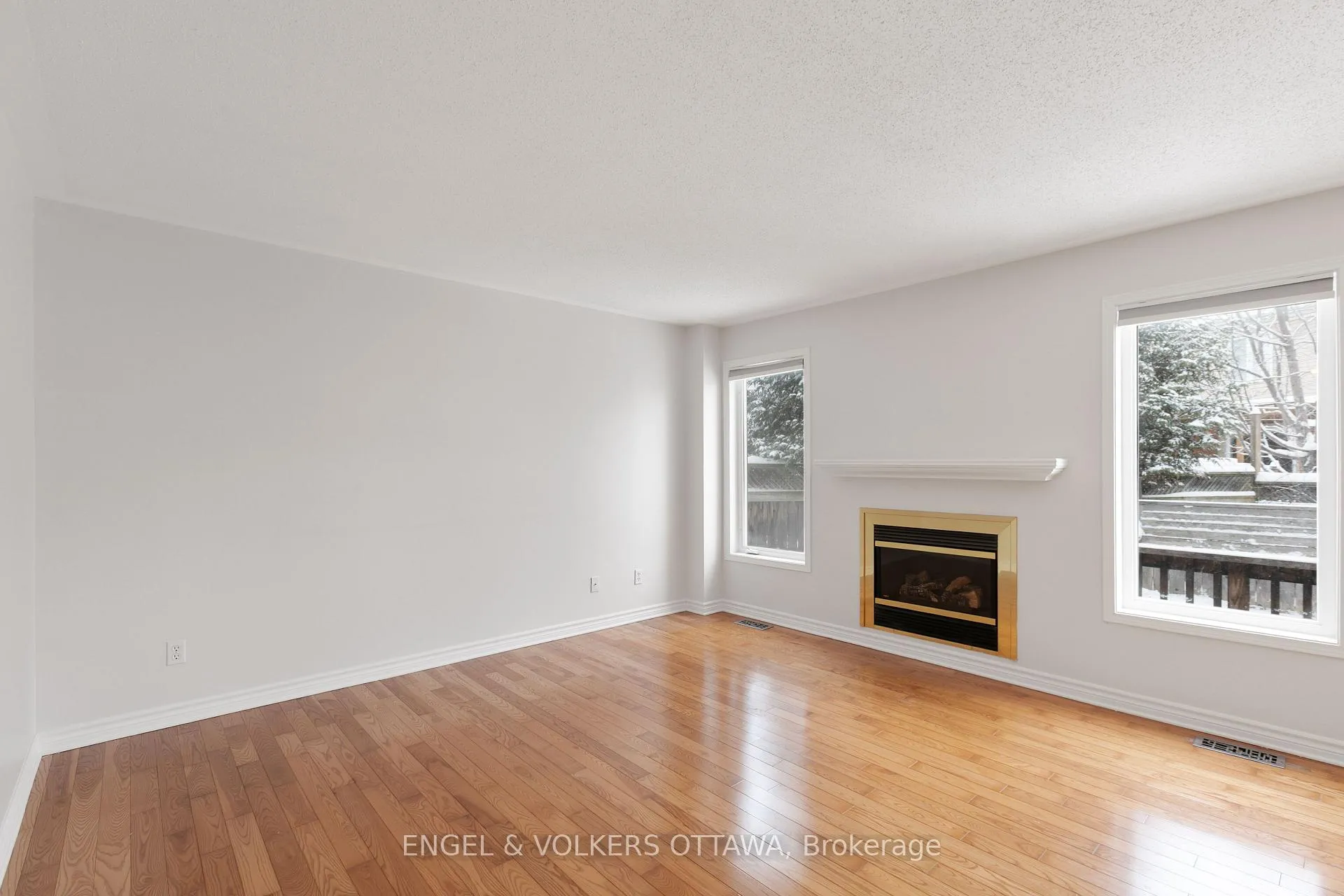 Photo 10 of 14 Gatesbury Street, Ottawa, Barrhaven - Longfields — HOMEH