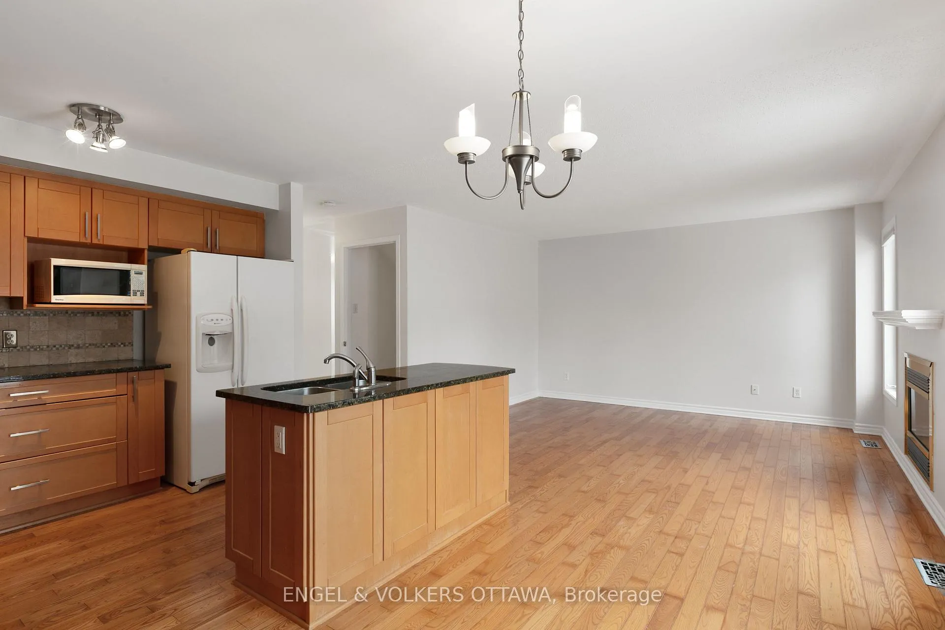 Photo 15 of 14 Gatesbury Street, Ottawa, Barrhaven - Longfields — HOMEH