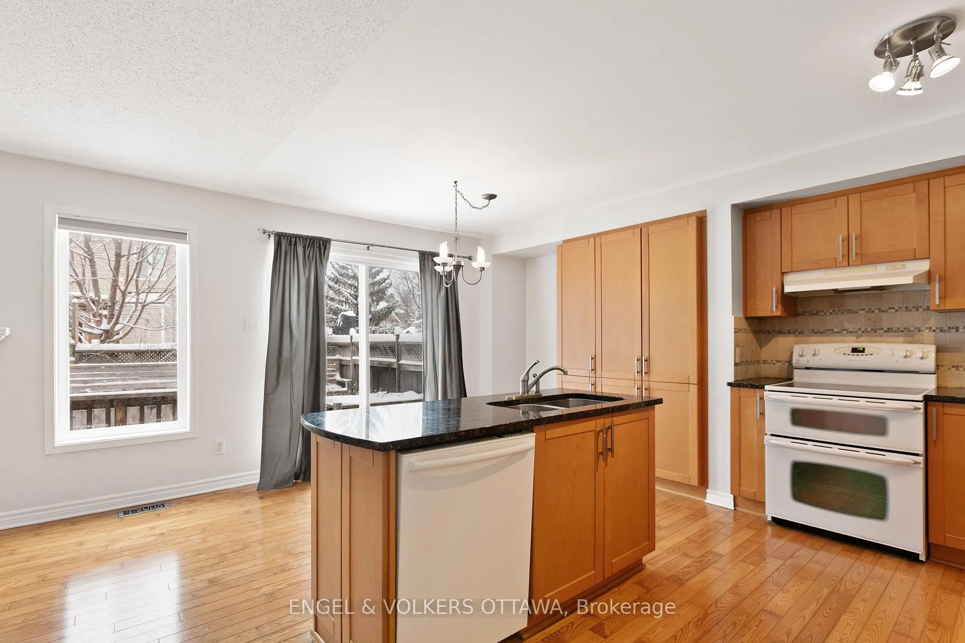 Photo 17 of 14 Gatesbury Street, Ottawa, Barrhaven - Longfields — HOMEH