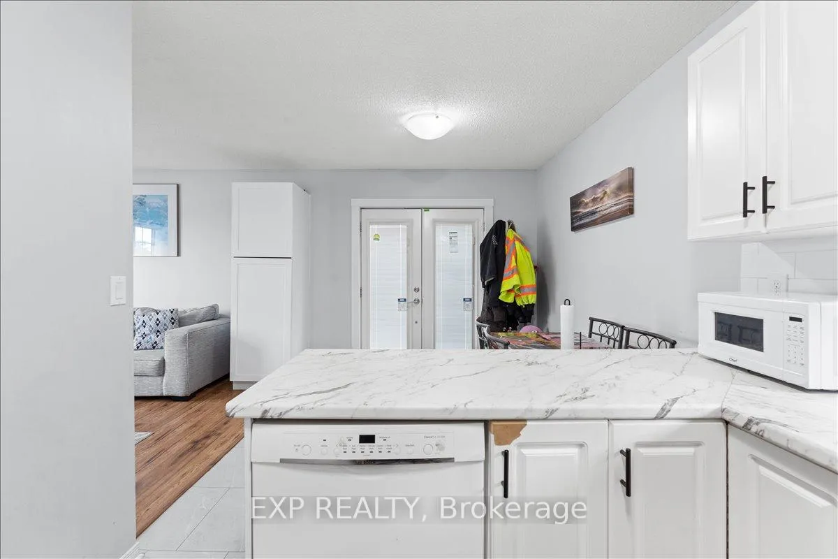 Photo 13 of Unit Upper, 3 Clifford Street, Belleville, Belleville Ward — HOMEH
