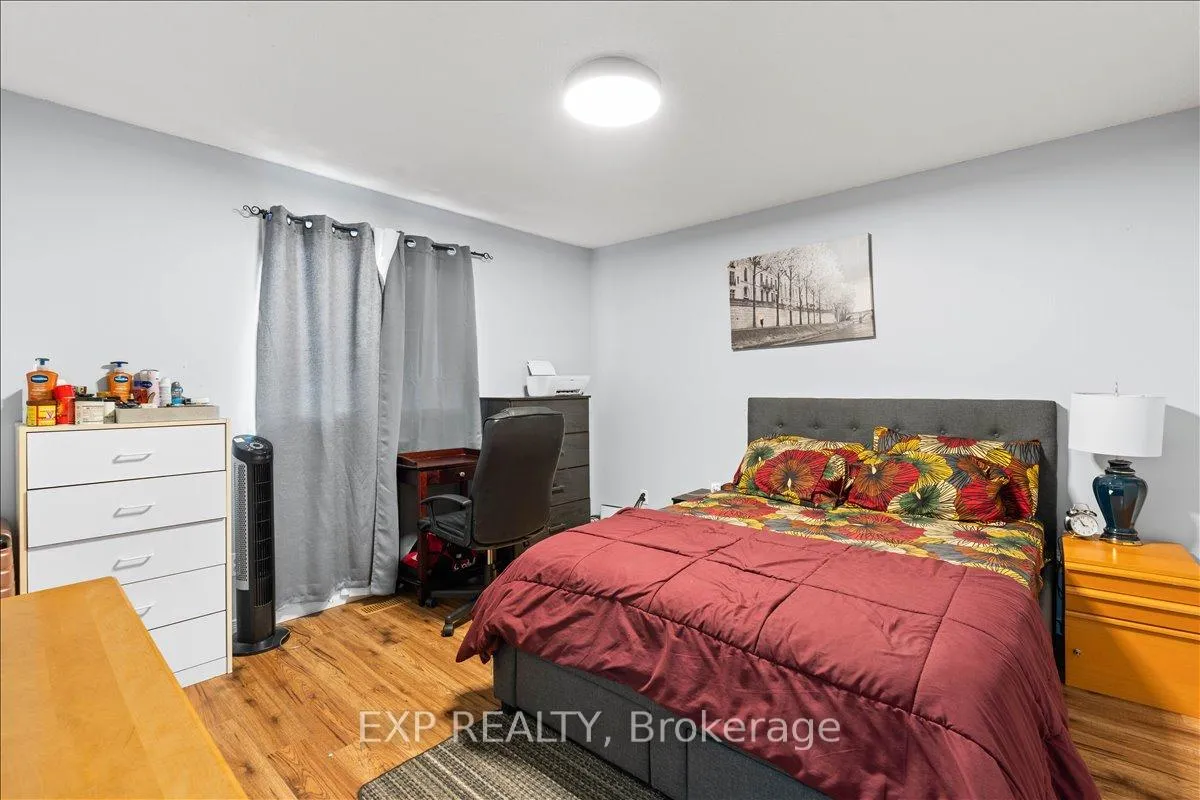 Photo 15 of Unit Upper, 3 Clifford Street, Belleville, Belleville Ward — HOMEH