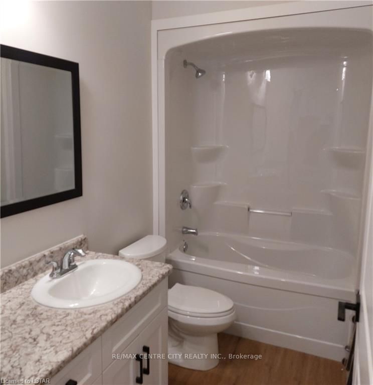 Photo 2 of Unit A - Lower, 9 Oak Street, Bayham, Vienna — HOMEH