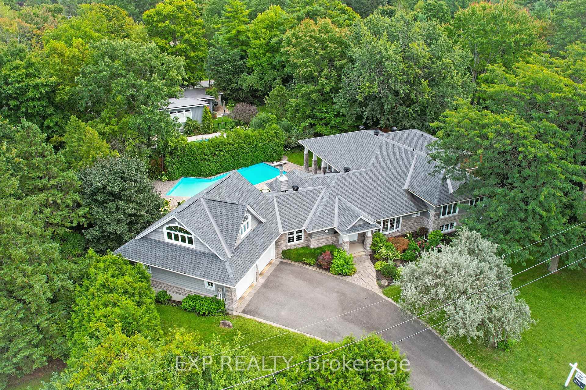 Photo 1 of 72 Delong Drive, Ottawa, Rothwell Heights — HOMEH