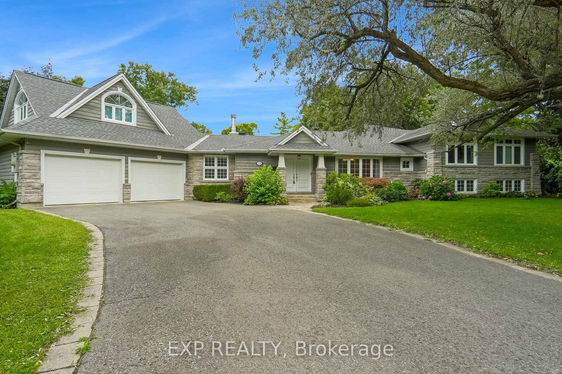 Photo 2 of 72 Delong Drive, Ottawa, Rothwell Heights — HOMEH