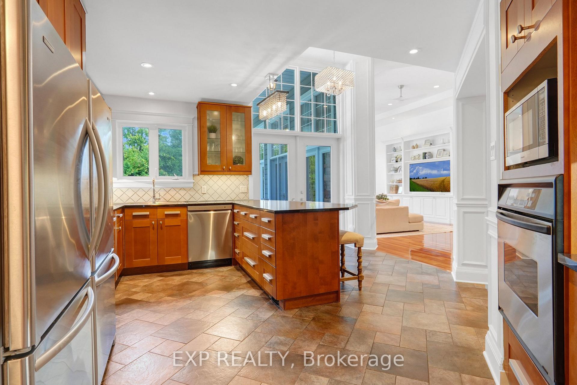 Photo 6 of 72 Delong Drive, Ottawa, Rothwell Heights — HOMEH