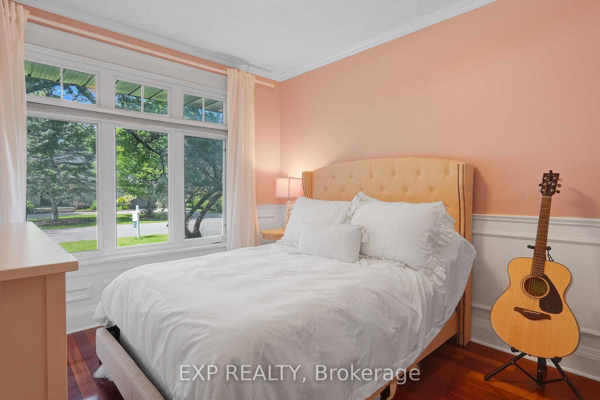 Photo 16 of 72 Delong Drive, Ottawa, Rothwell Heights — HOMEH