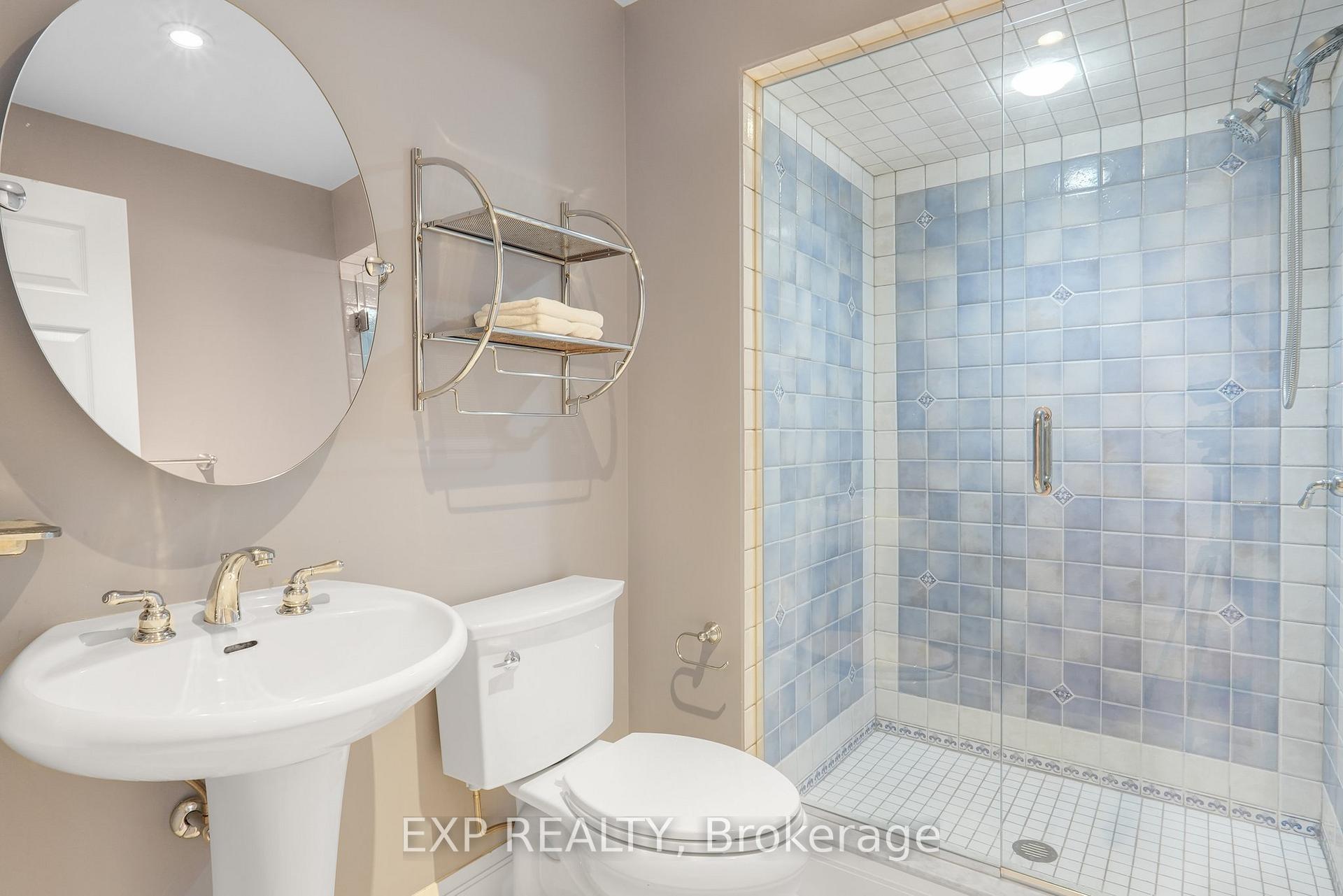 Photo 24 of 72 Delong Drive, Ottawa, Rothwell Heights — HOMEH