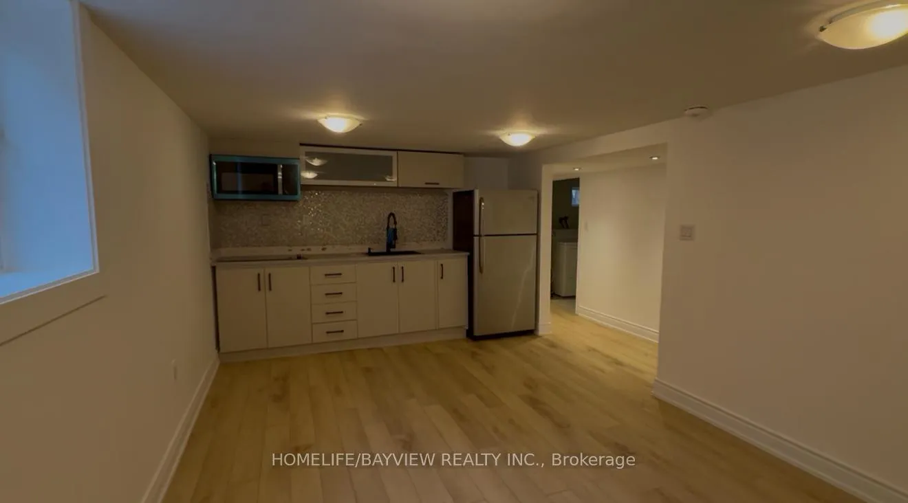 Photo 2 of 44 Richardson Drive, Aurora, Aurora Highlands — HOMEH