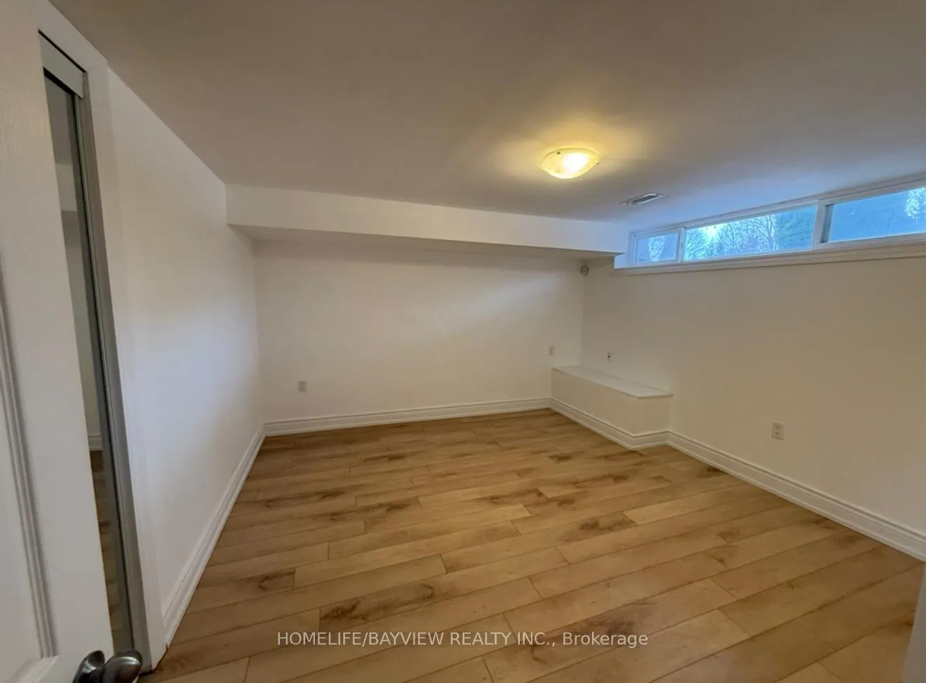 Photo 5 of 44 Richardson Drive, Aurora, Aurora Highlands — HOMEH