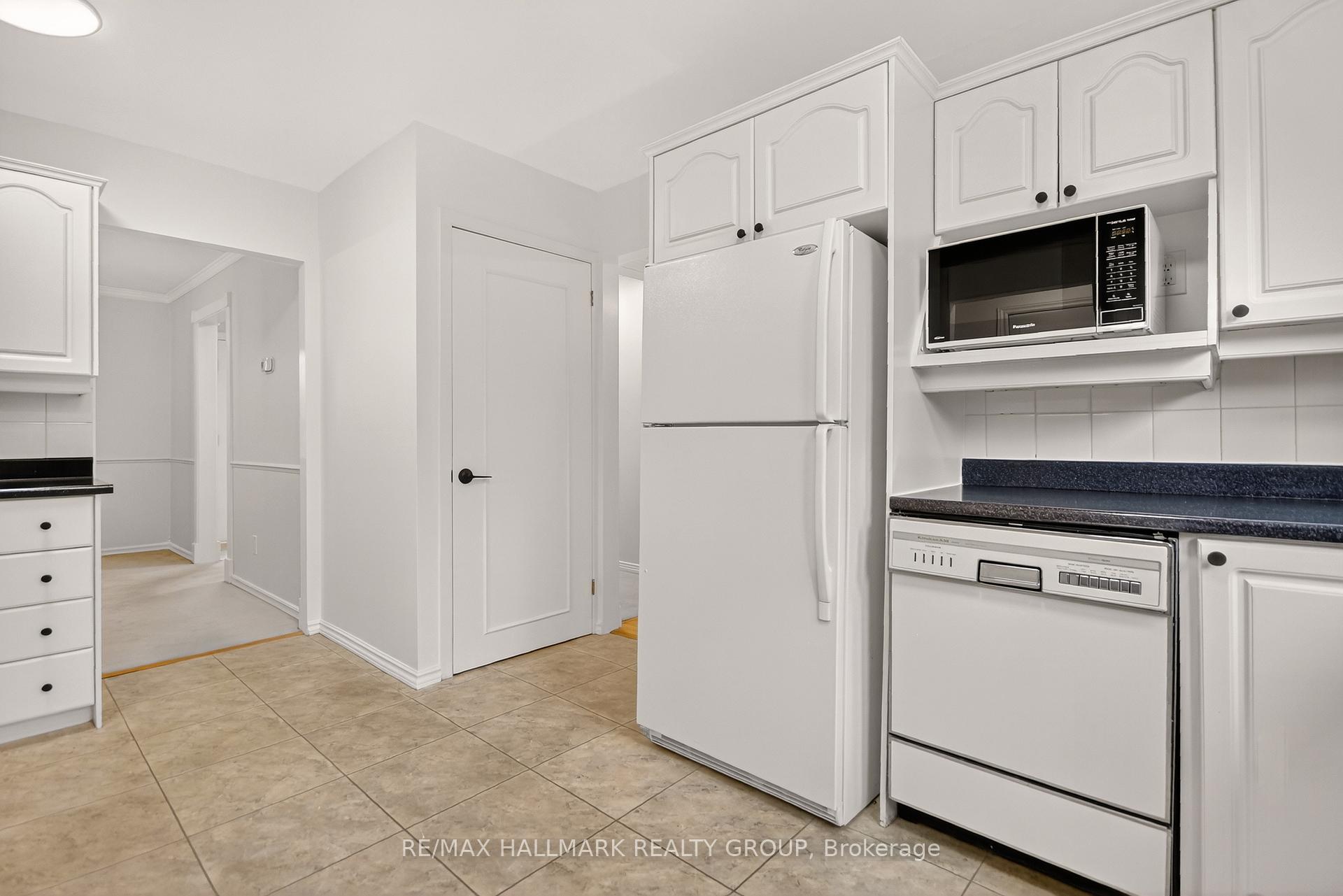 Photo 11 of 89 Westpark Drive, Ottawa, Blackburn Hamlet — HOMEH