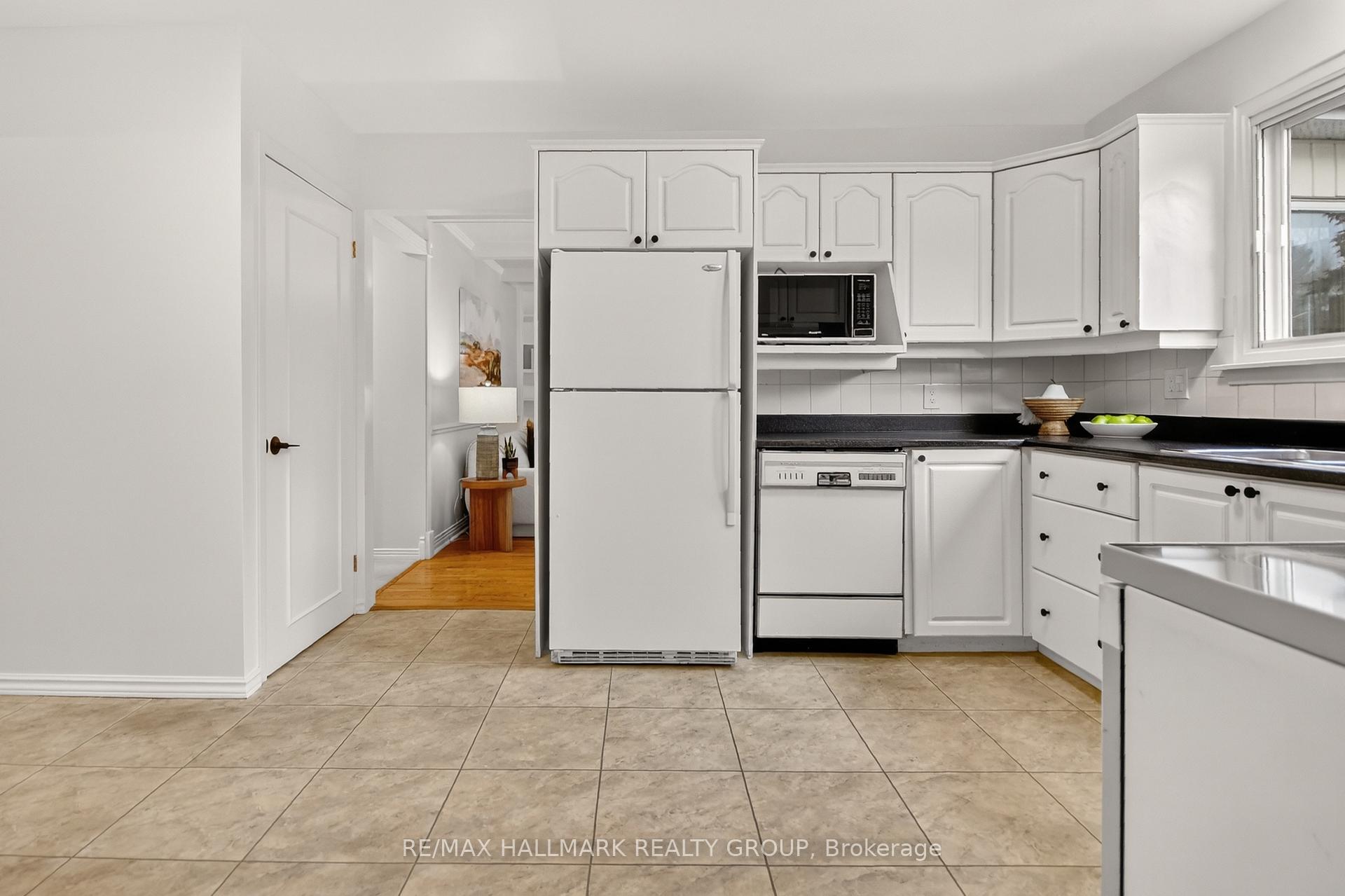 Photo 15 of 89 Westpark Drive, Ottawa, Blackburn Hamlet — HOMEH