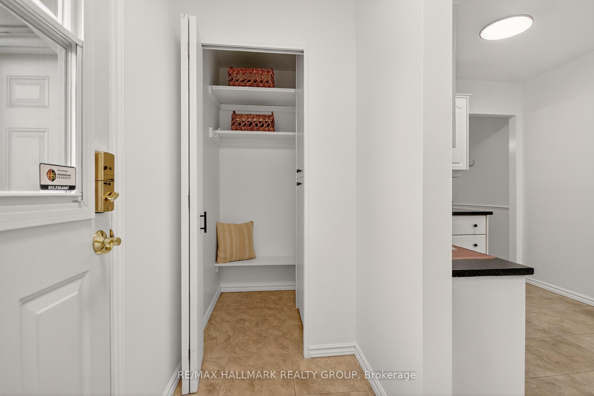 Photo 13 of 89 Westpark Drive, Ottawa, Blackburn Hamlet — HOMEH