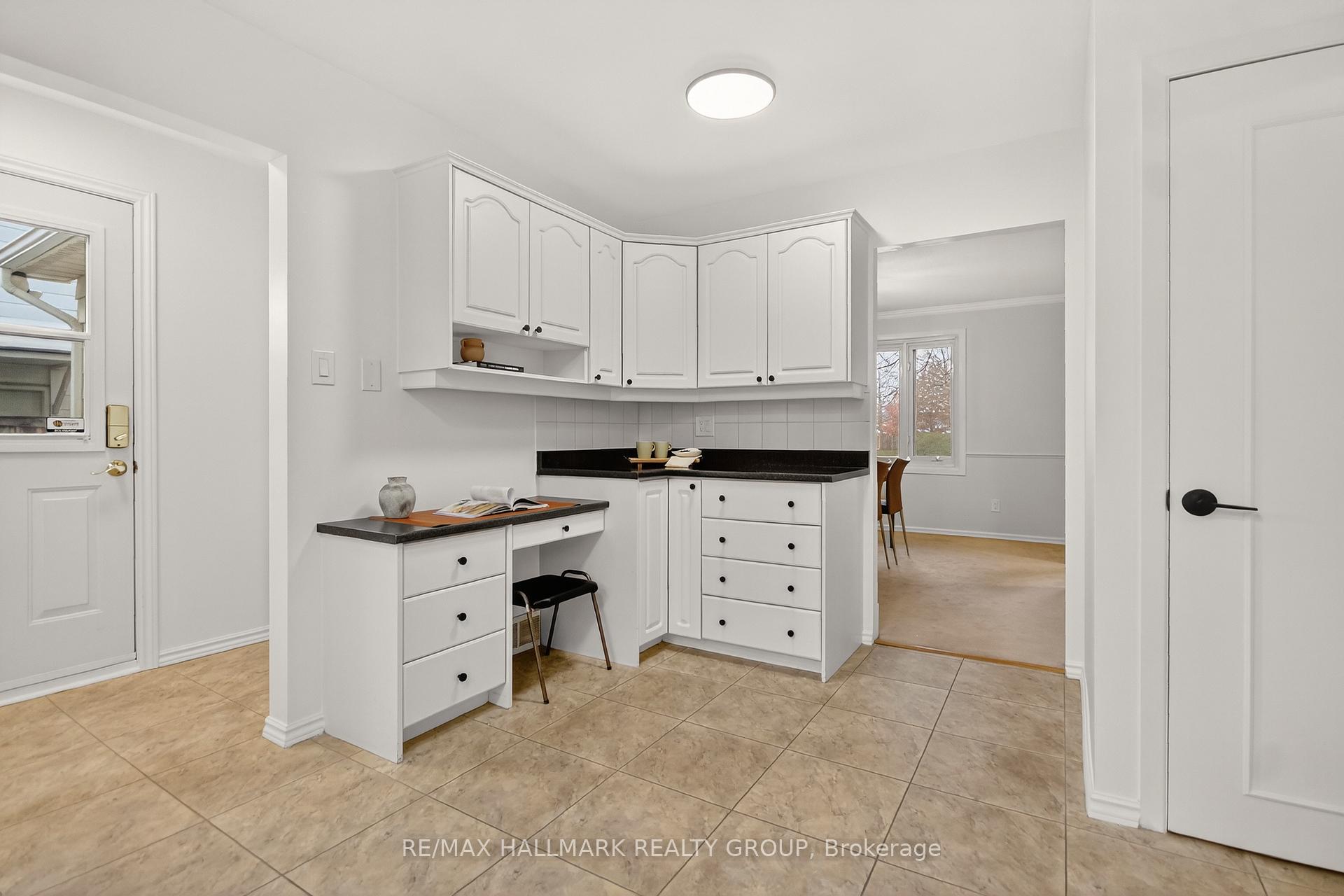Photo 18 of 89 Westpark Drive, Ottawa, Blackburn Hamlet — HOMEH
