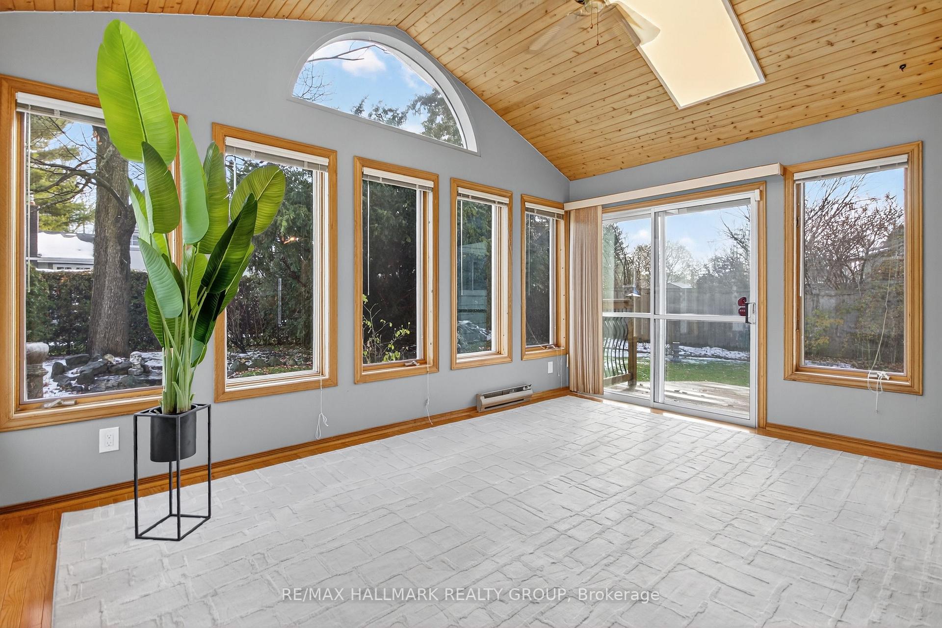 Photo 21 of 89 Westpark Drive, Ottawa, Blackburn Hamlet — HOMEH