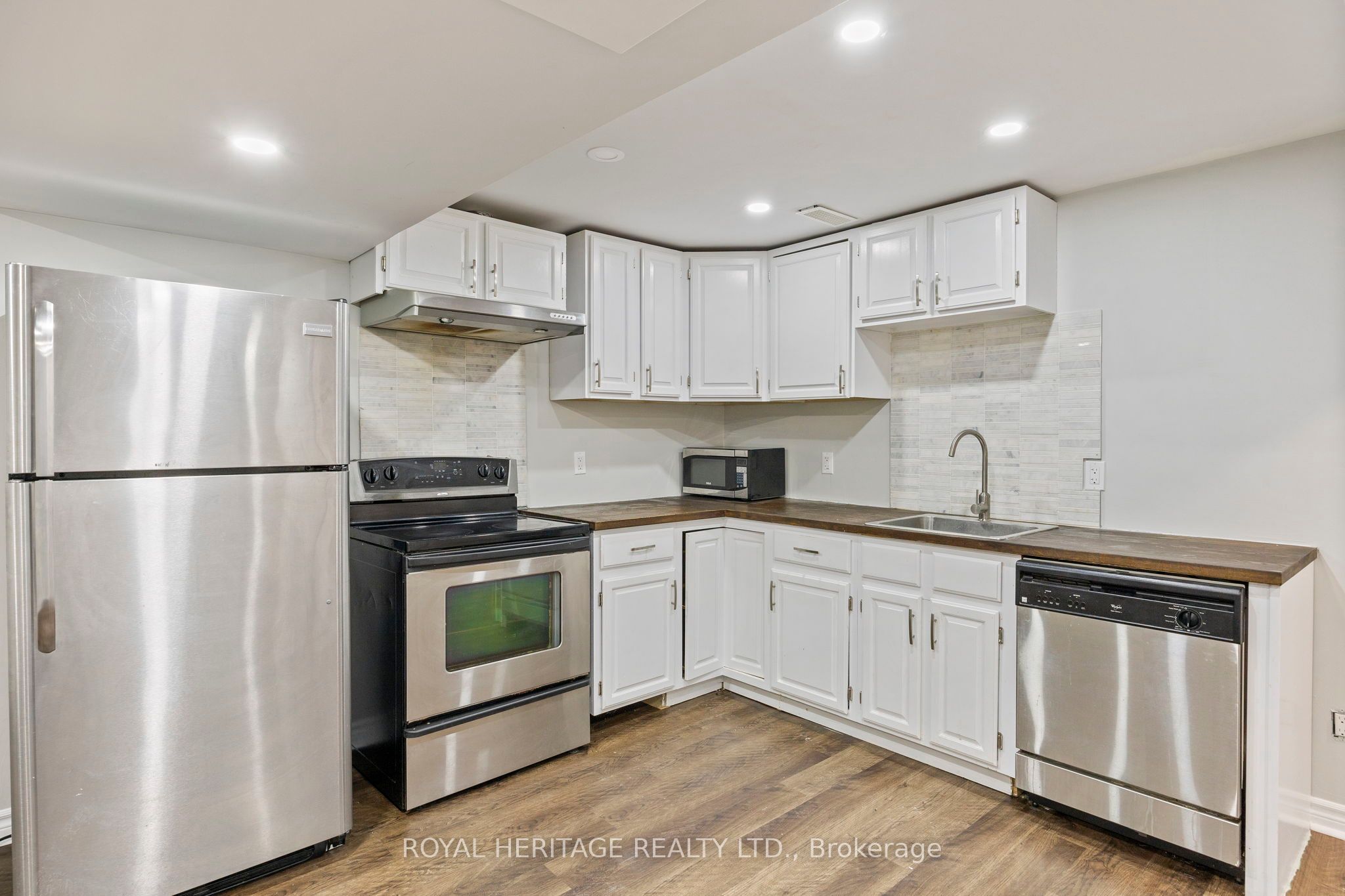 Photo 54 of 4 Virginia Drive, Whitby, Pringle Creek — HOMEH