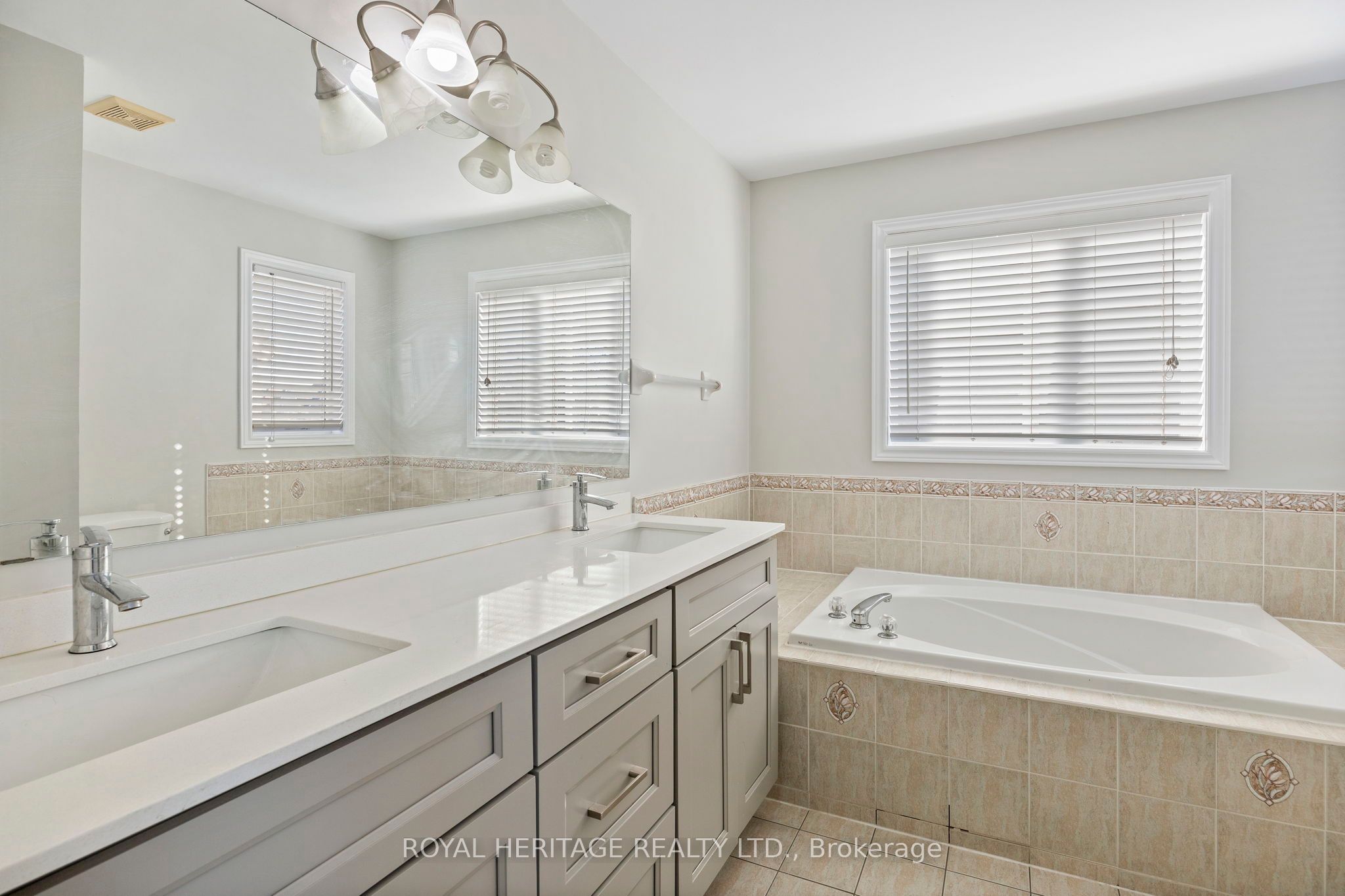 Photo 46 of 4 Virginia Drive, Whitby, Pringle Creek — HOMEH