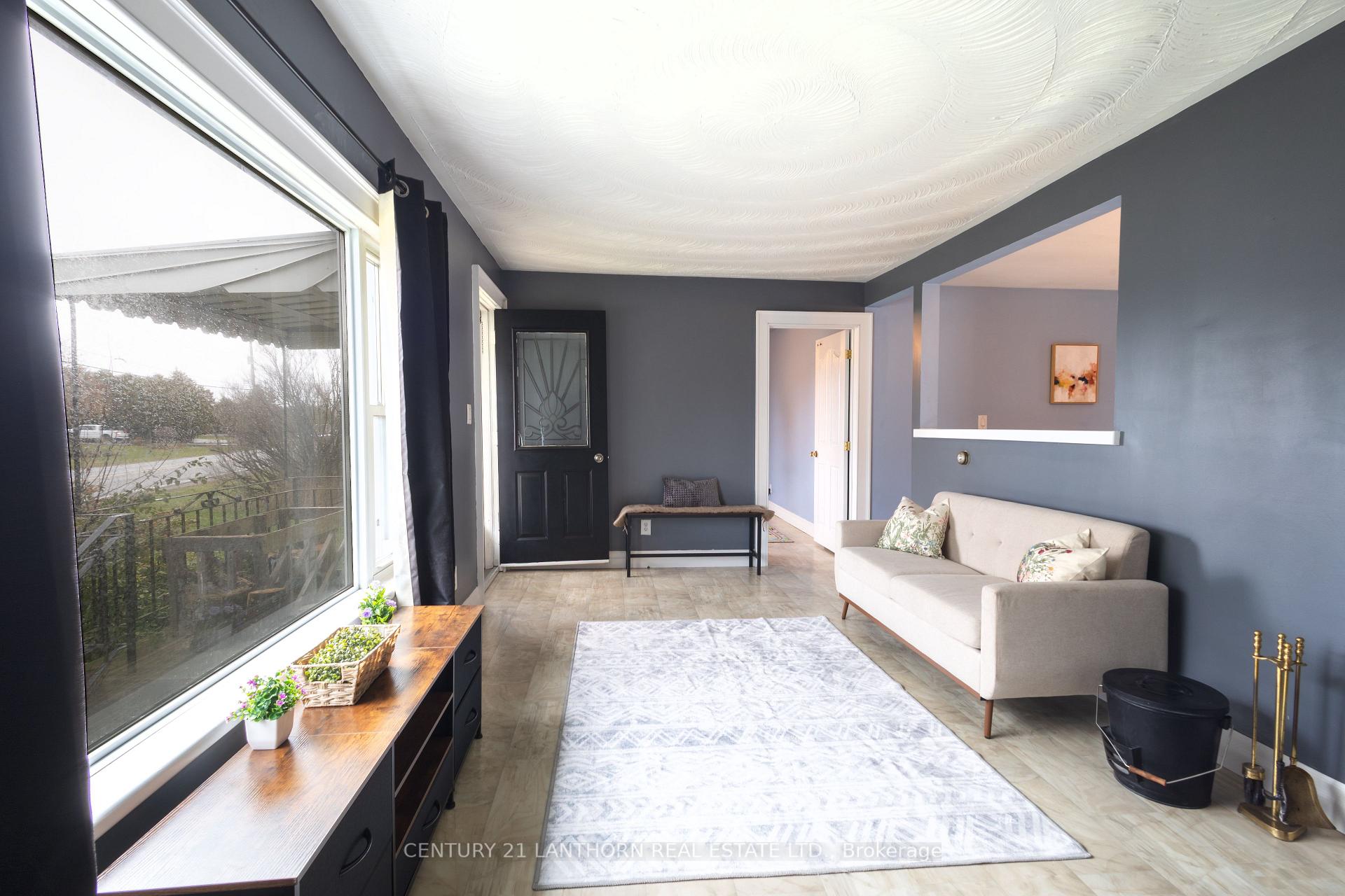 Photo 7 of 202 Casey Road, Belleville, Thurlow Ward — HOMEH