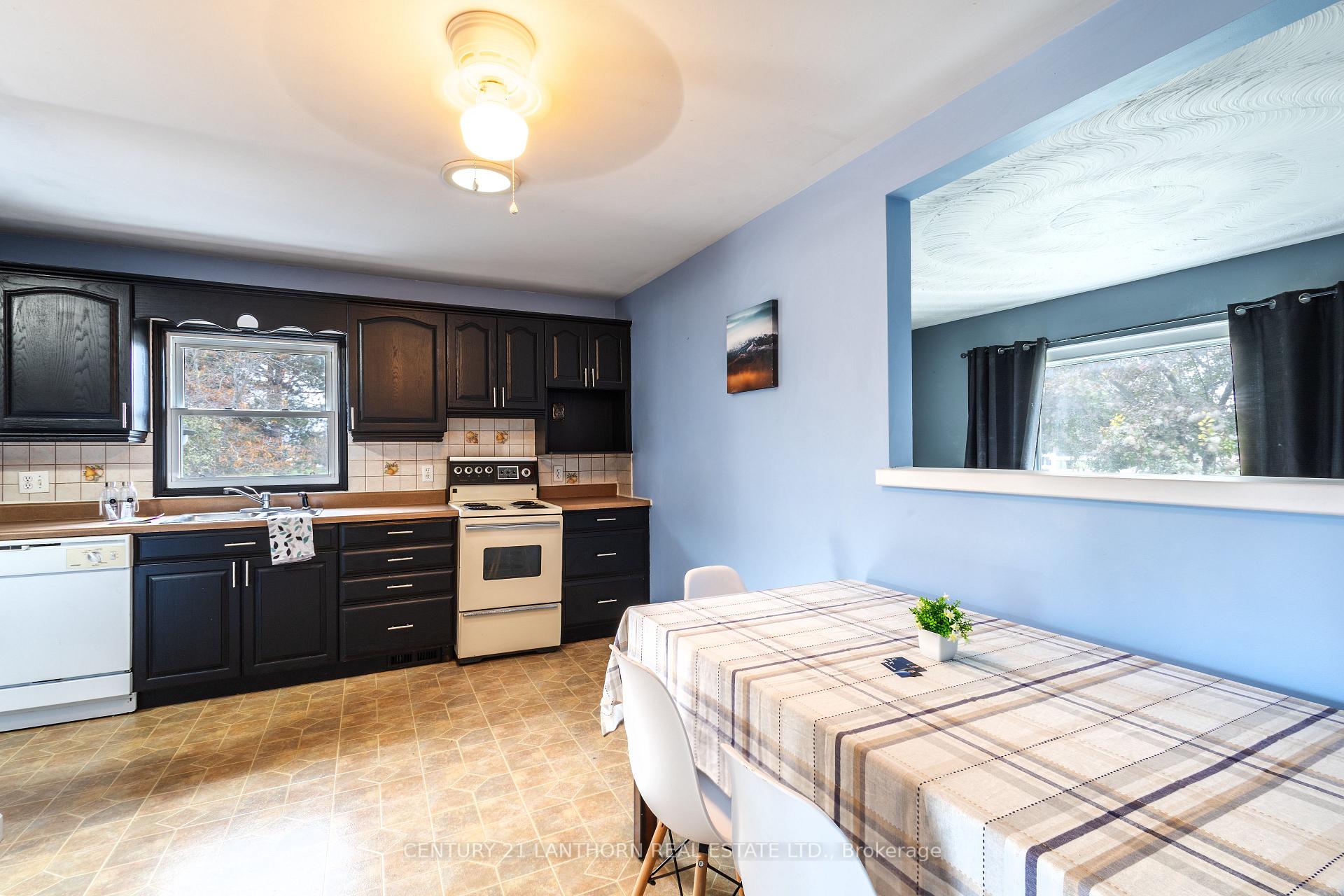 Photo 9 of 202 Casey Road, Belleville, Thurlow Ward — HOMEH