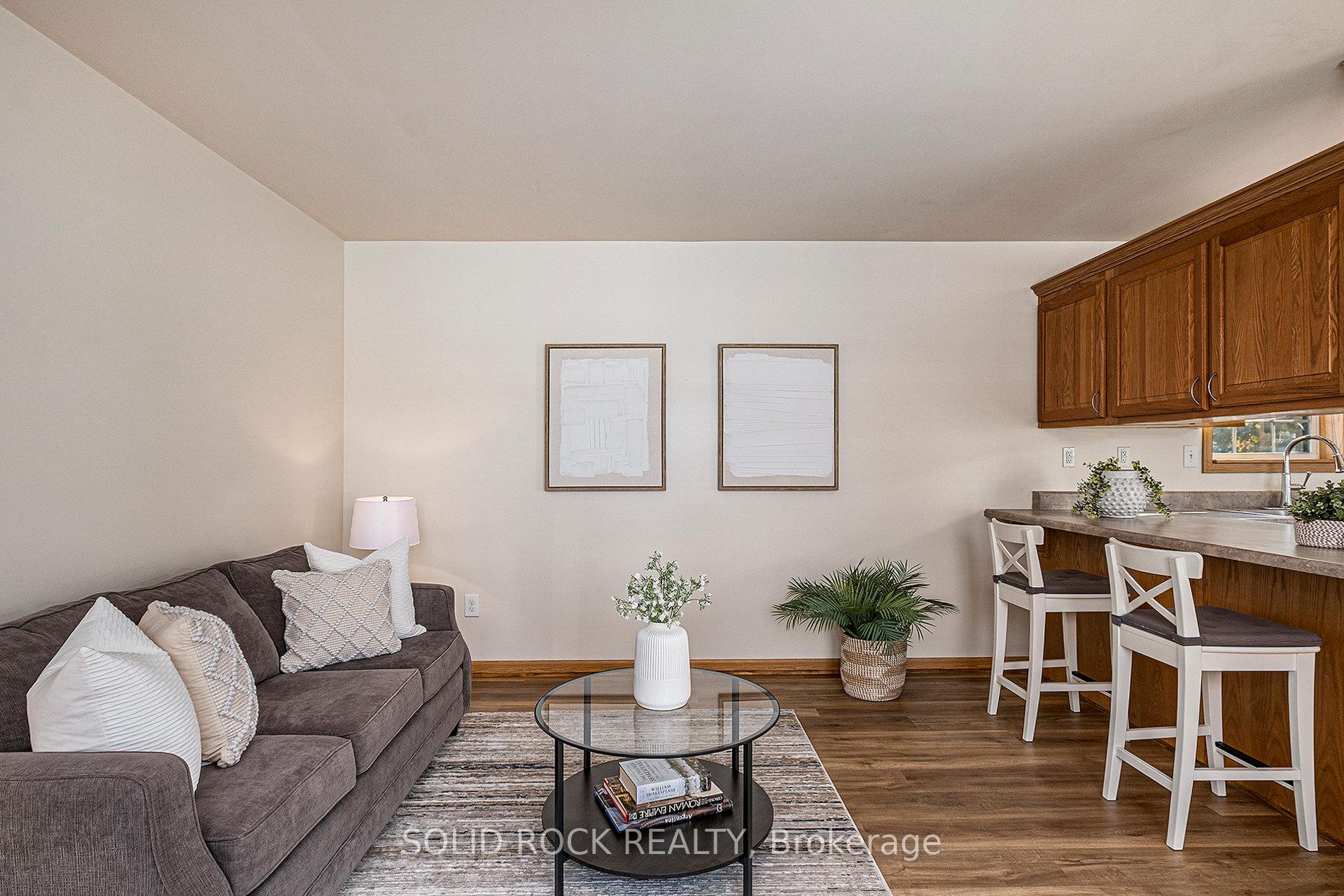 Photo 5 of 65 Vanier Road, Ottawa, Bellwood - Industrial Park — HOMEH