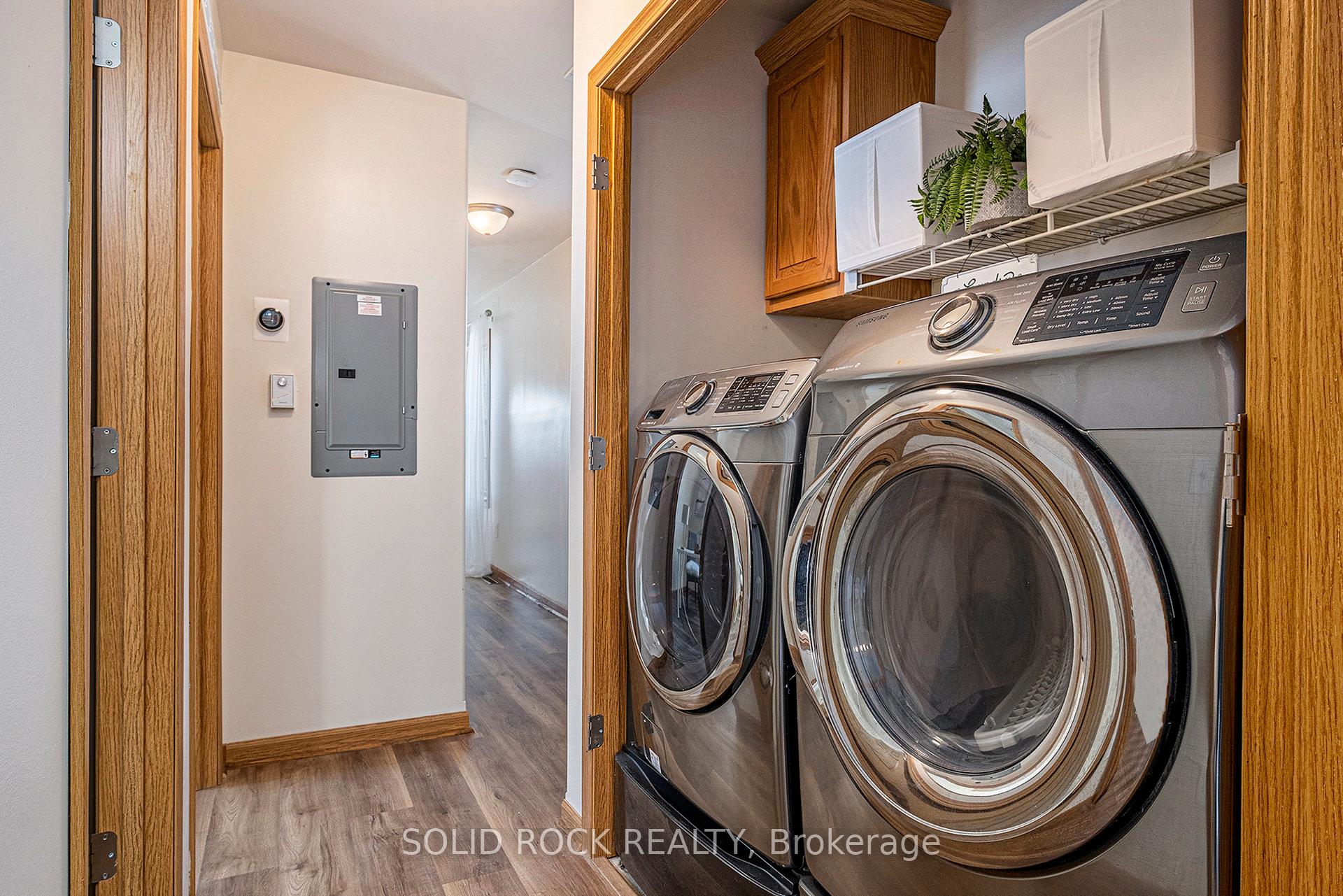 Photo 13 of 65 Vanier Road, Ottawa, Bellwood - Industrial Park — HOMEH