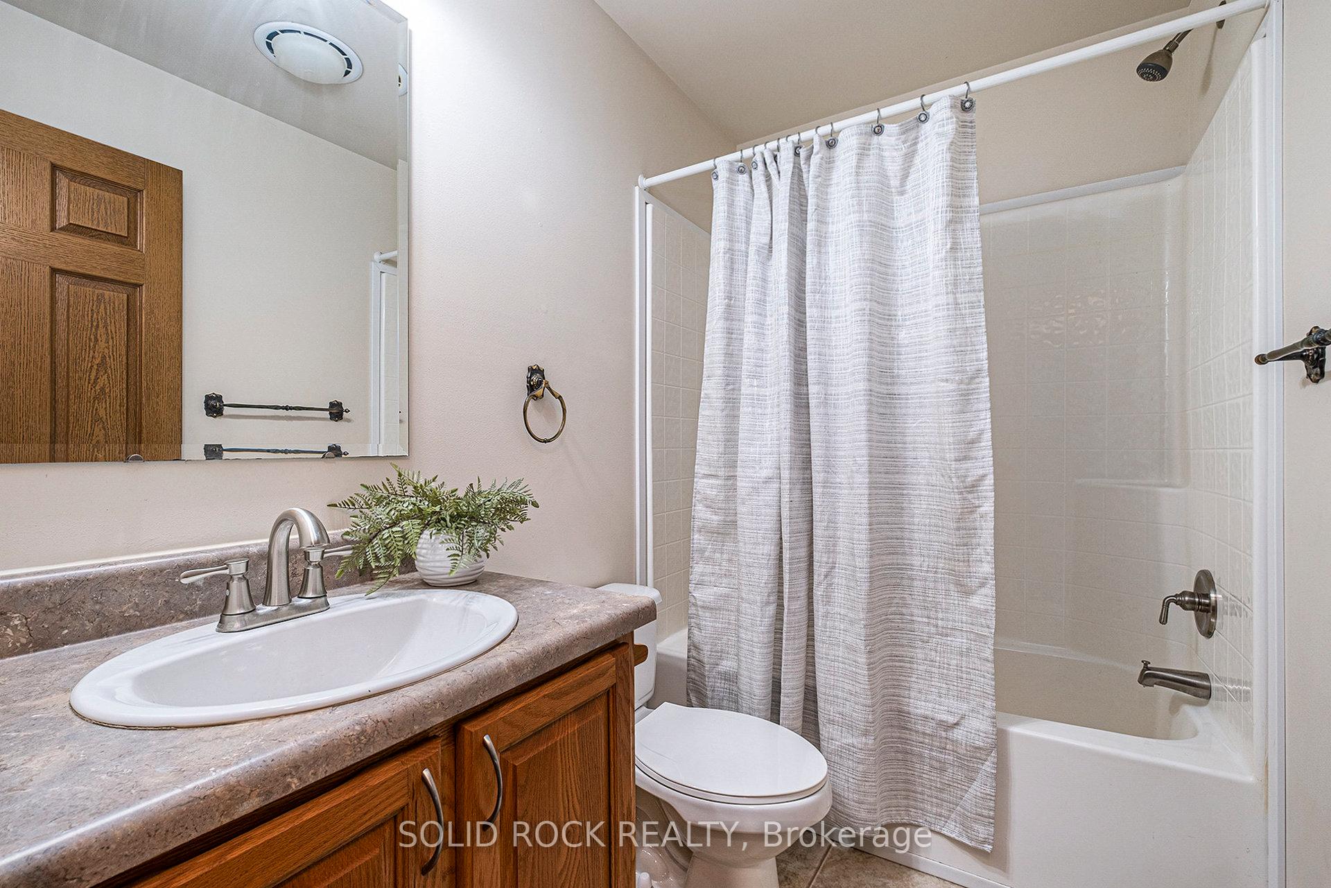 Photo 17 of 65 Vanier Road, Ottawa, Bellwood - Industrial Park — HOMEH