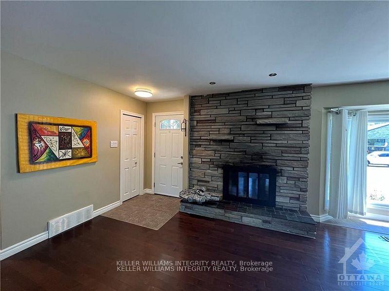 Photo 4 of 17 Grangemill Avenue, Ottawa, Lynwood Village — HOMEH