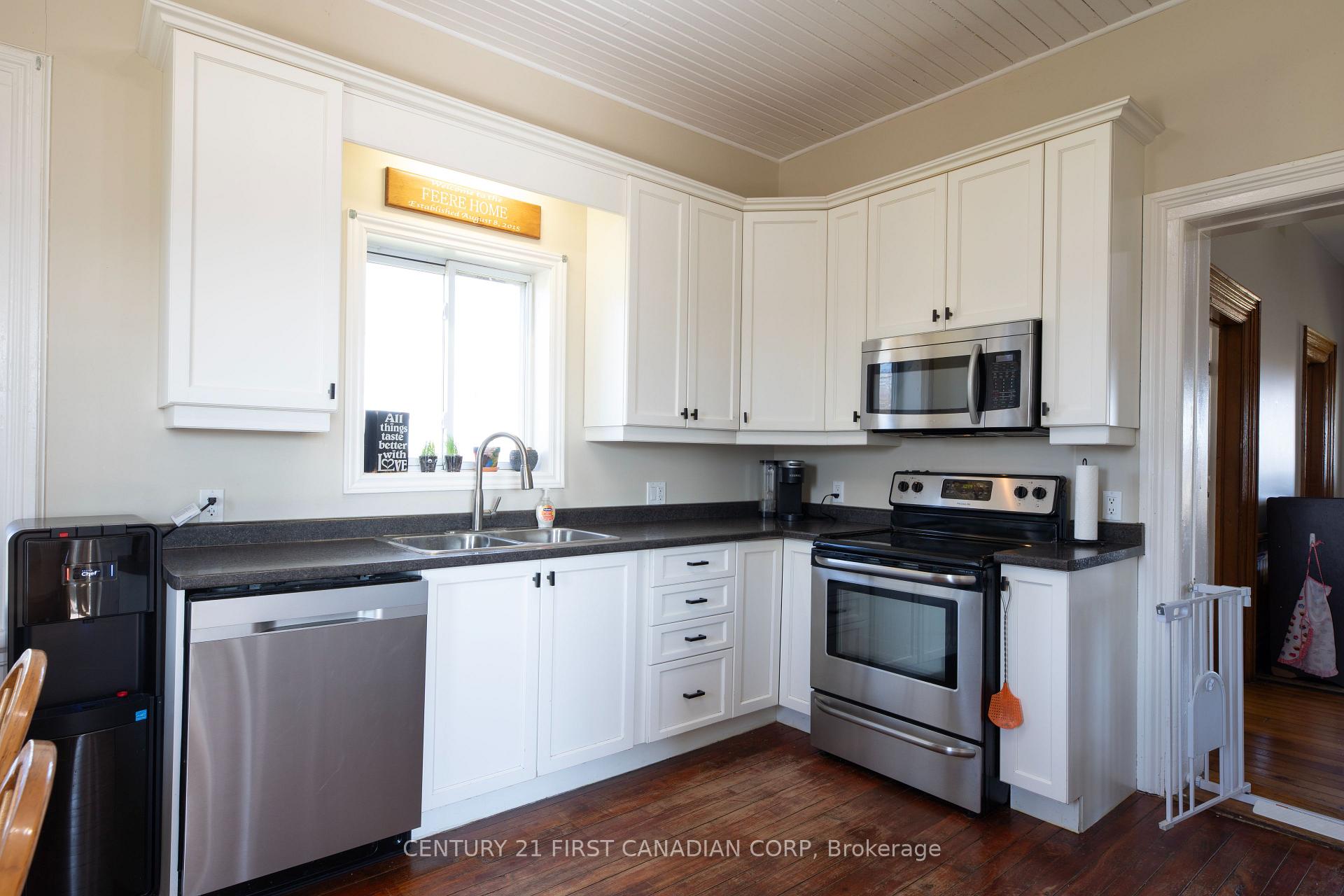 Photo 12 of 30159 Centre DR Road, Adelaide Metcalfe, Rural Adelaide Metcalfe — HOMEH