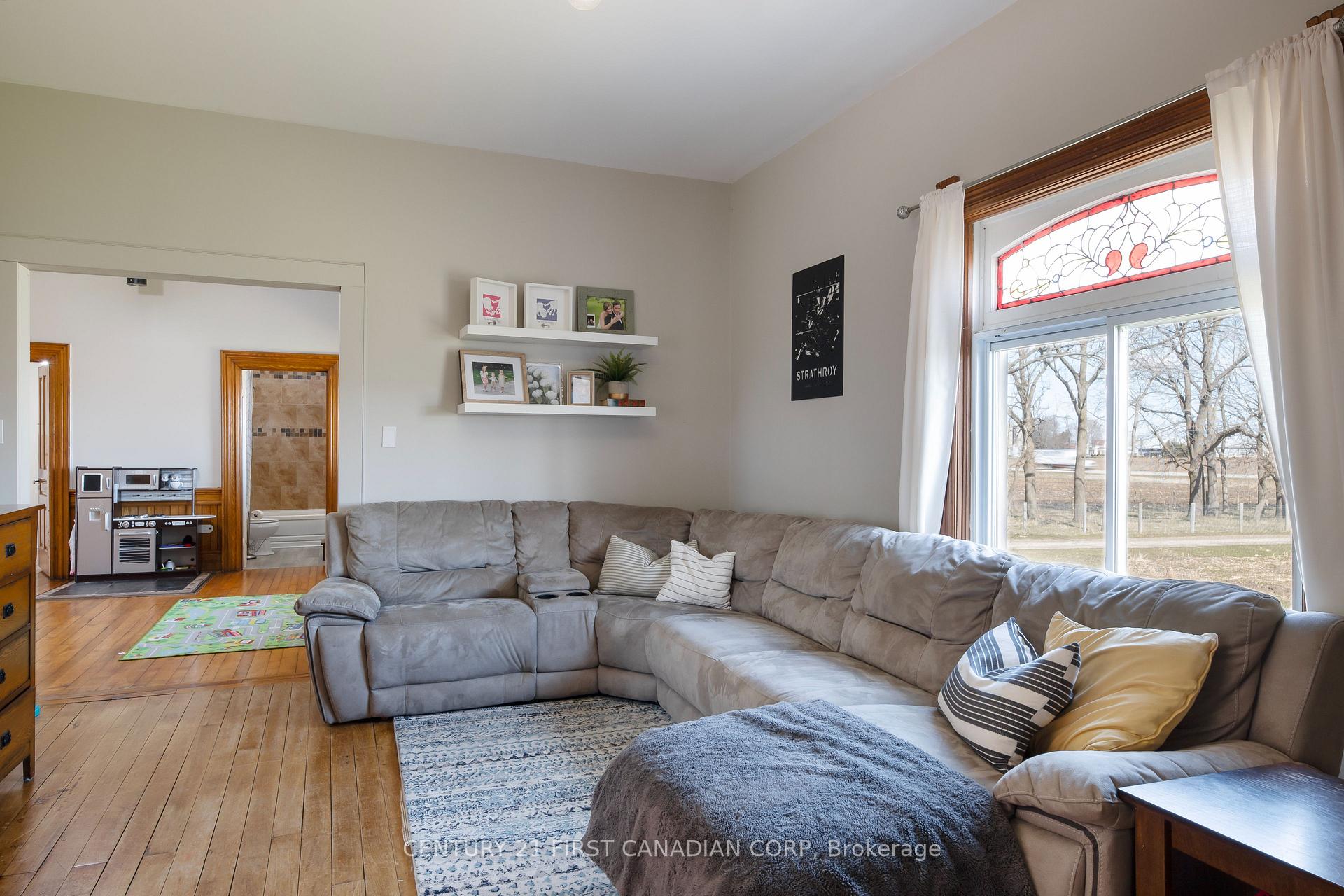 Photo 16 of 30159 Centre DR Road, Adelaide Metcalfe, Rural Adelaide Metcalfe — HOMEH