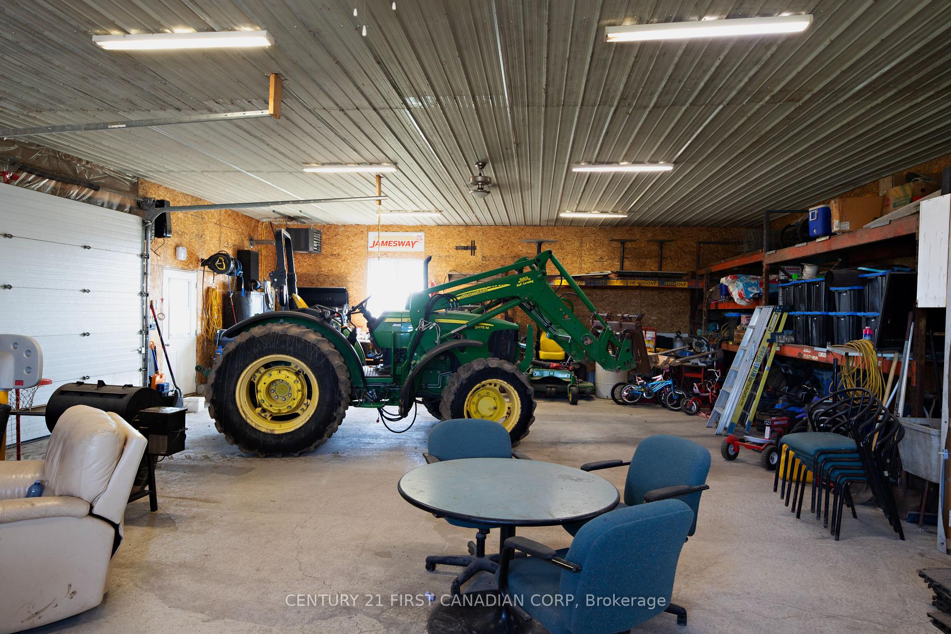 Photo 38 of 30159 Centre DR Road, Adelaide Metcalfe, Rural Adelaide Metcalfe — HOMEH