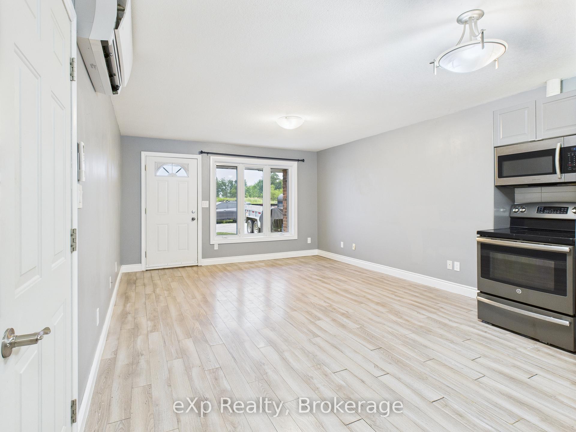 Photo 5 of Unit 3, 55 Regent Street S, Arran-Elderslie — HOMEH