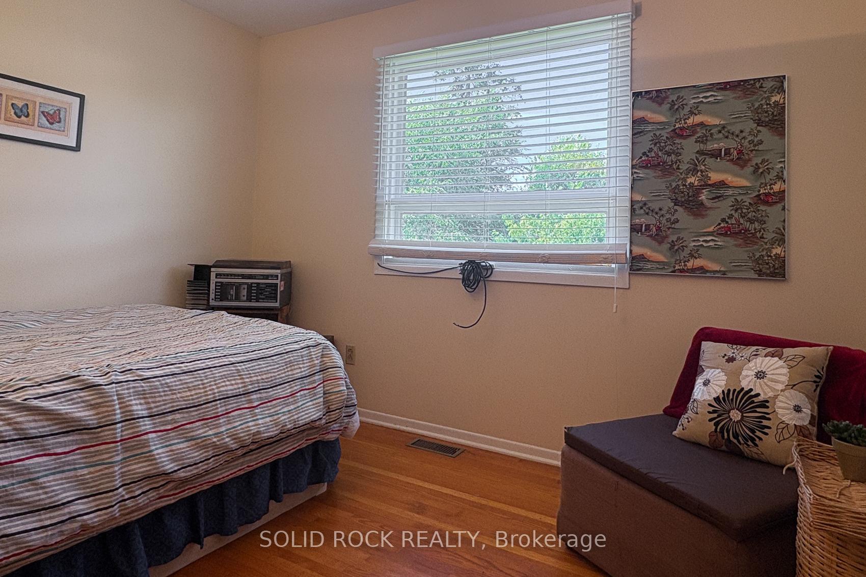 Photo 13 of 2994 Hyde Street, Ottawa, Riverside Park South — HOMEH